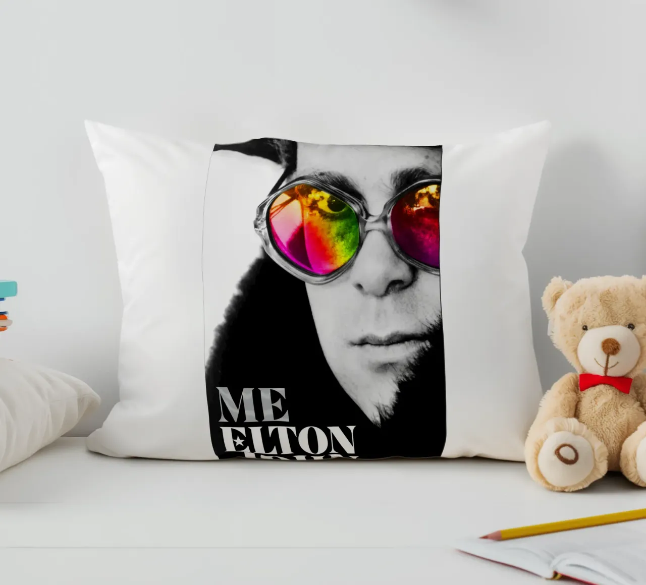 Me Elton John Movie Kissen von fardanjadex