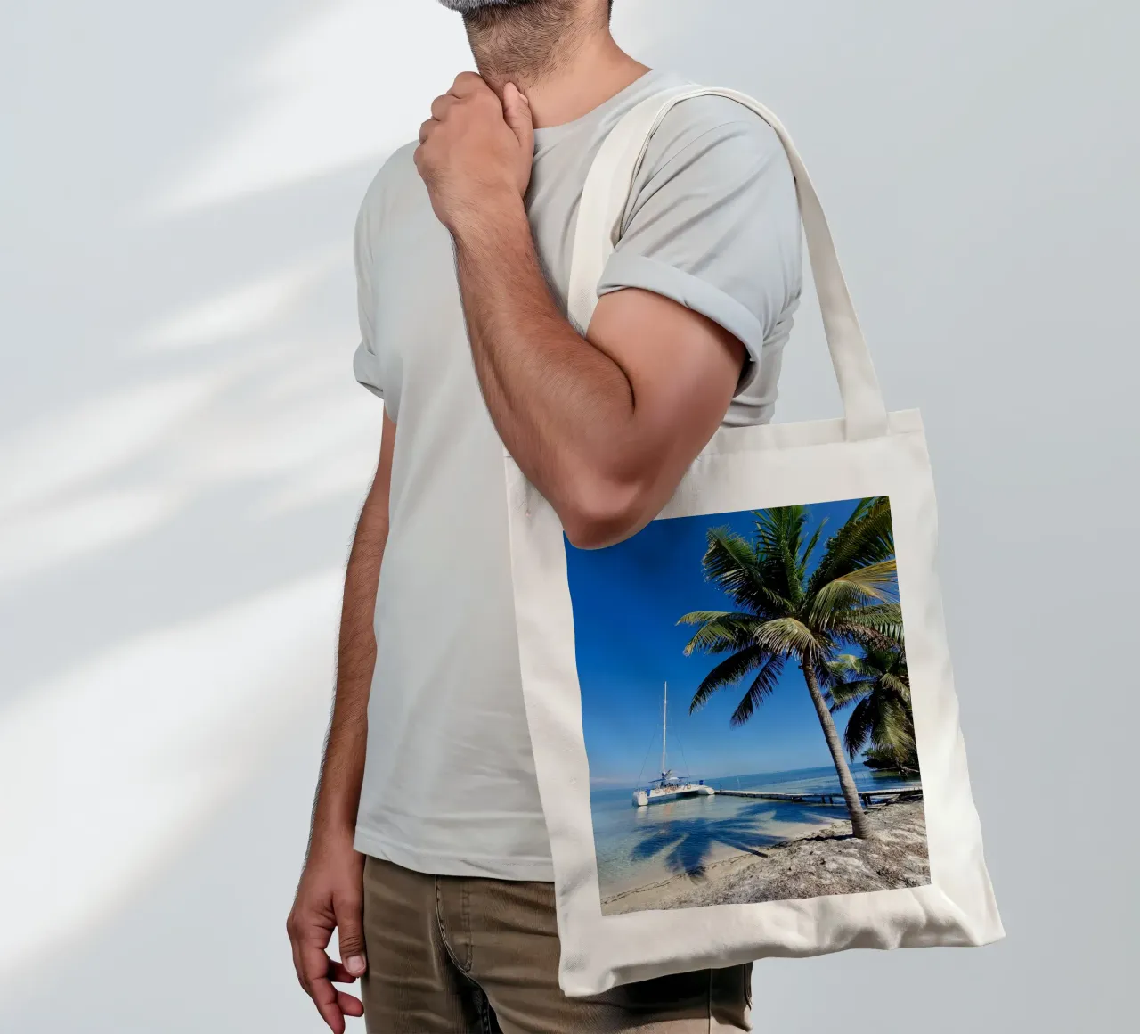 Island in the Caribbean, Cuba, motif 1 tote bag by ZAMART - Fotografie