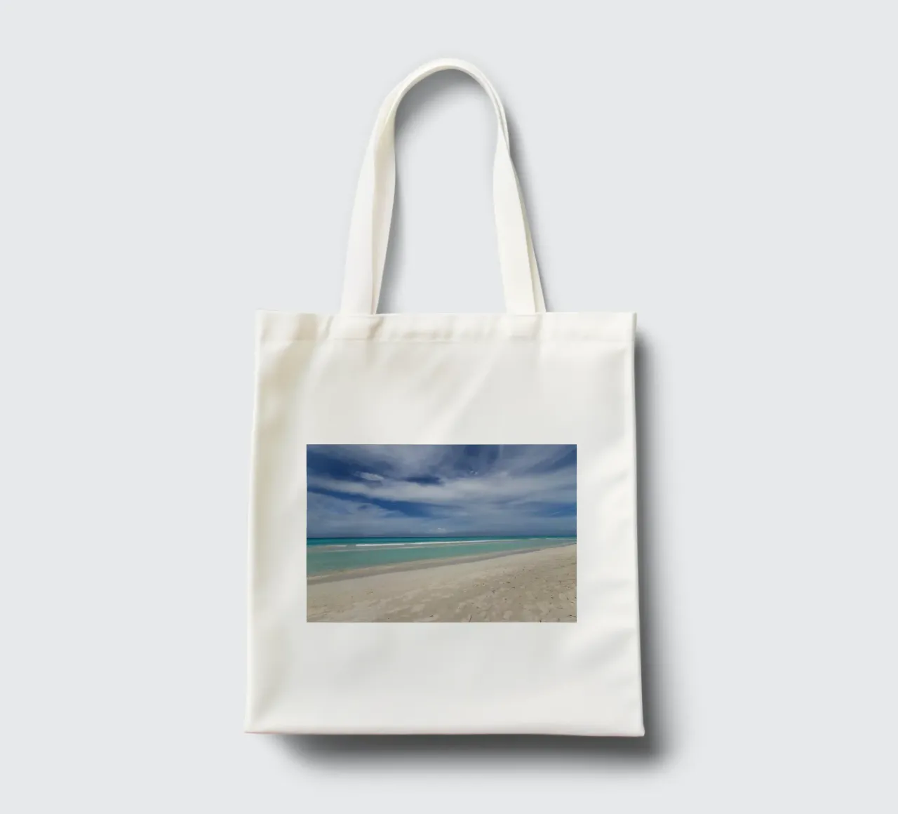 Beach on the Atlantic, motif 1 tote bag by ZAMART - Fotografie