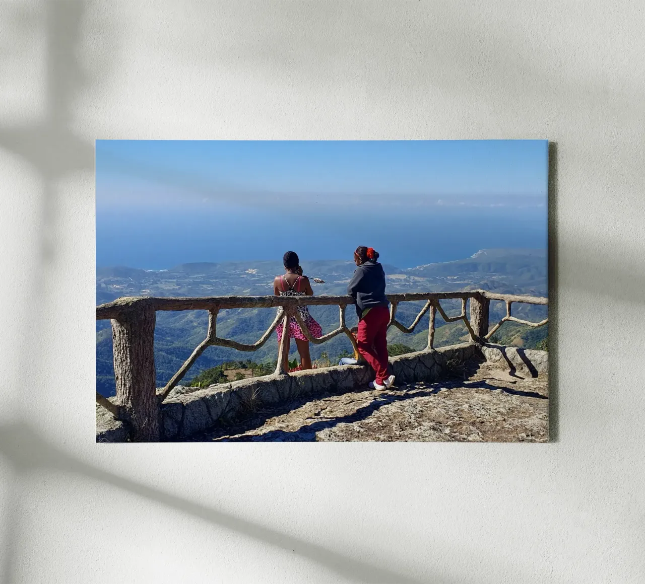 Travelling in Cuba, motif 2 - Photography canvas with Floater frame by ZAMART - Fotografie