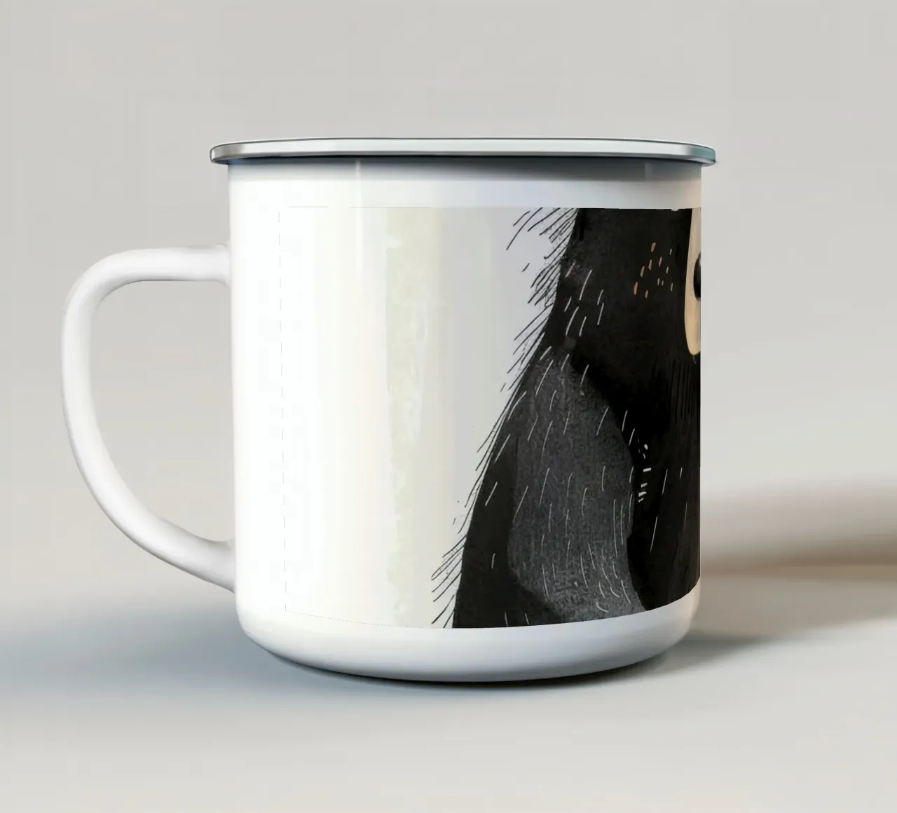 Illustrazione di un cucciolo di orso nero seduto tazza in smalto da DesignDoodle