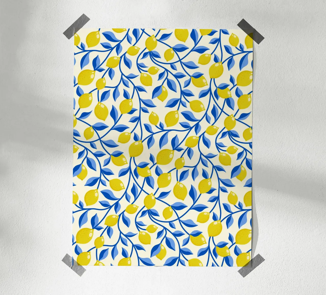 Limoni gialli e foglie blu su crema poster da CoelfenArt