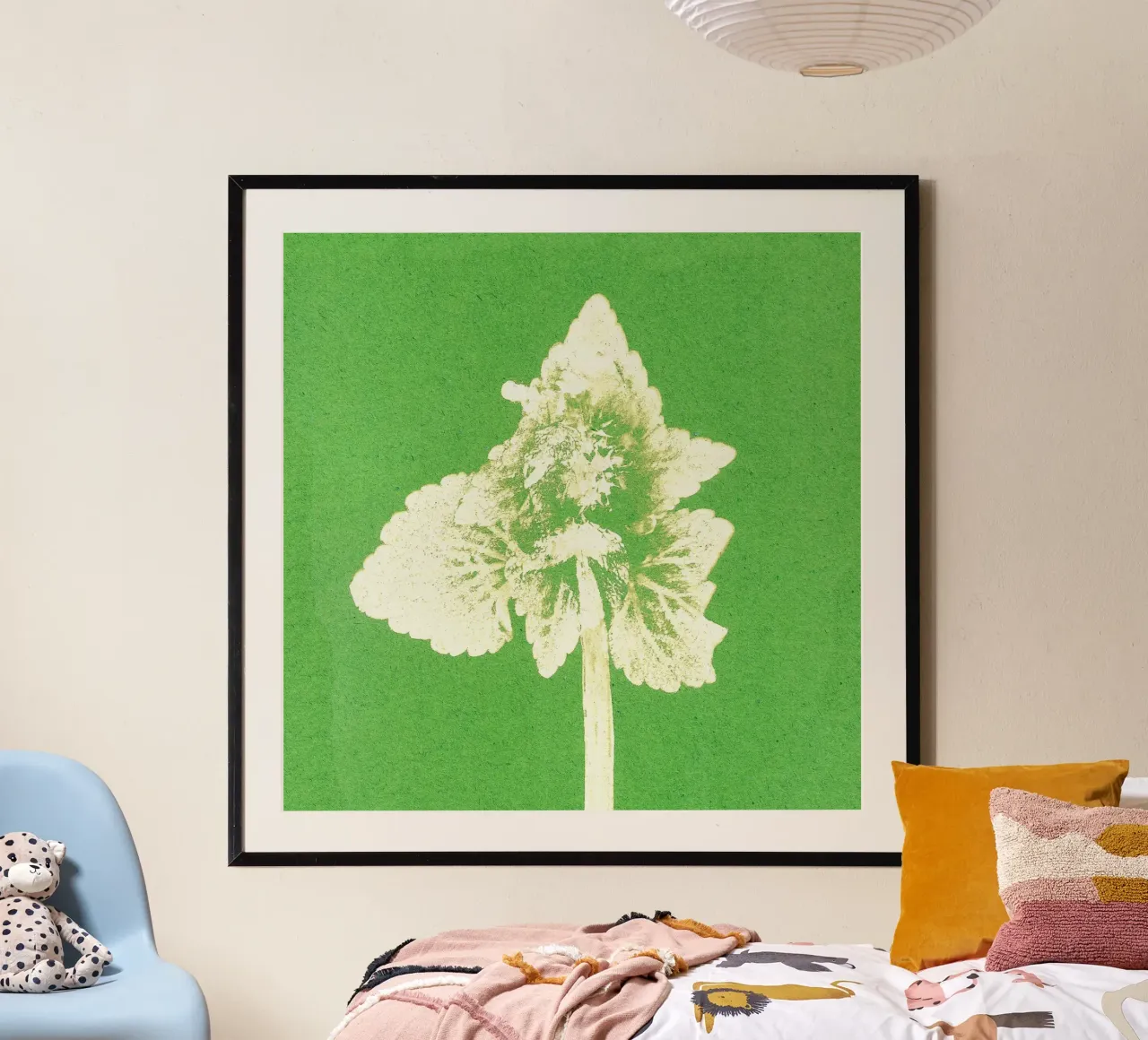 Botanical Impressions | Lamium purpureum v2 poster con telaio in legno da Ivona Maris