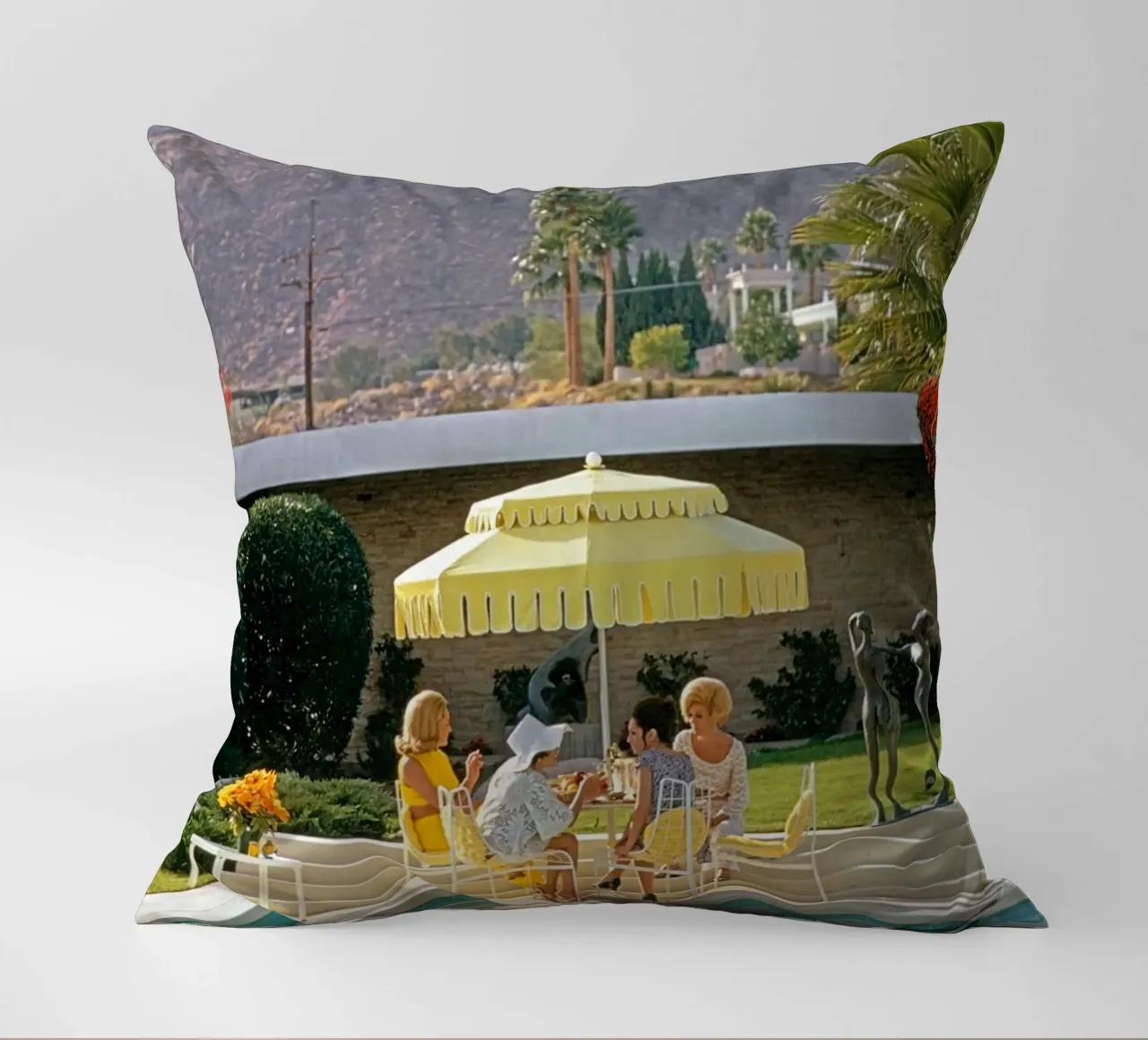 Scenario a bordo piscina - Slim Aarons cuscino da Chrisvintage
