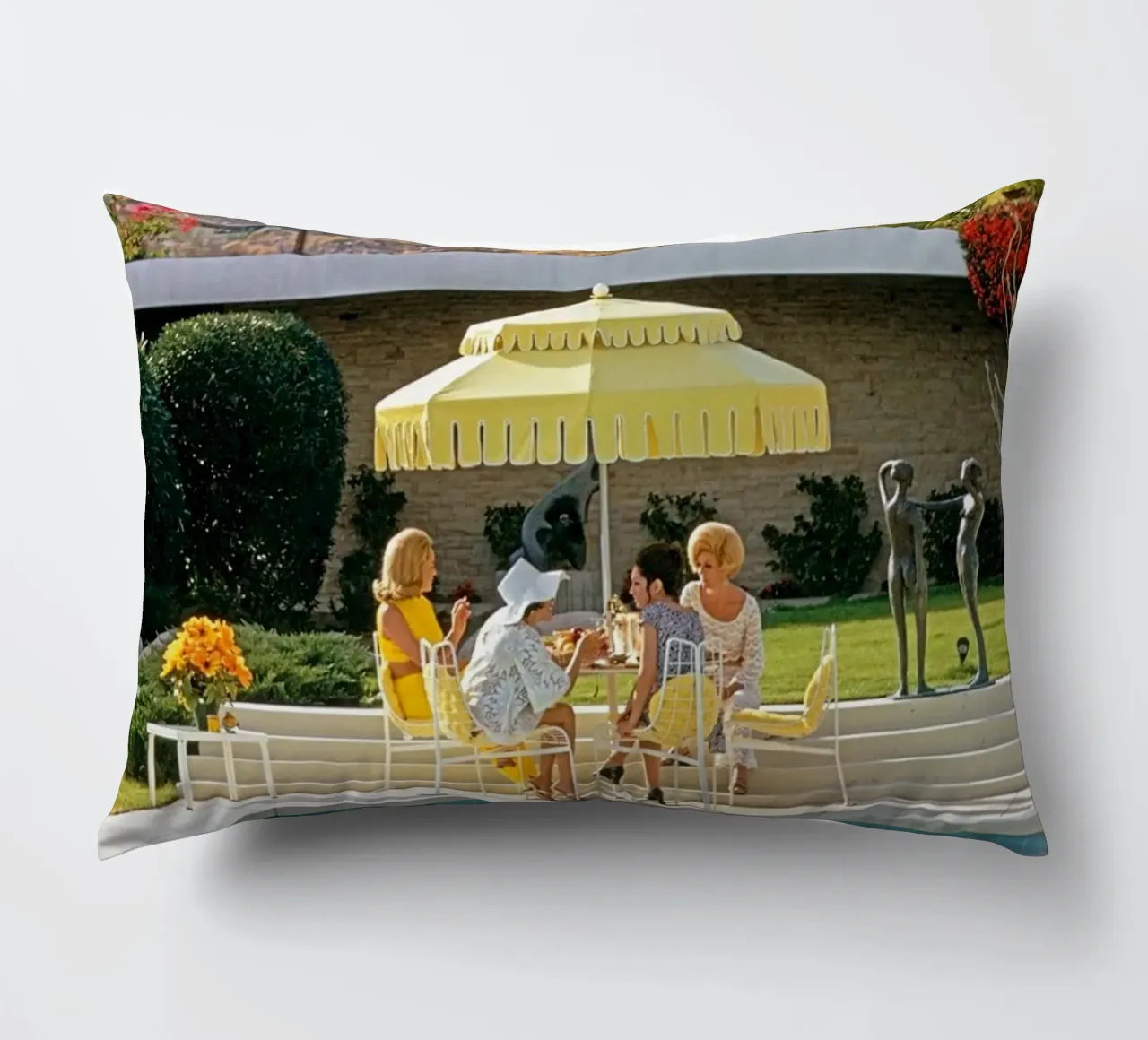 Scenario a bordo piscina - Slim Aarons cuscino da Chrisvintage