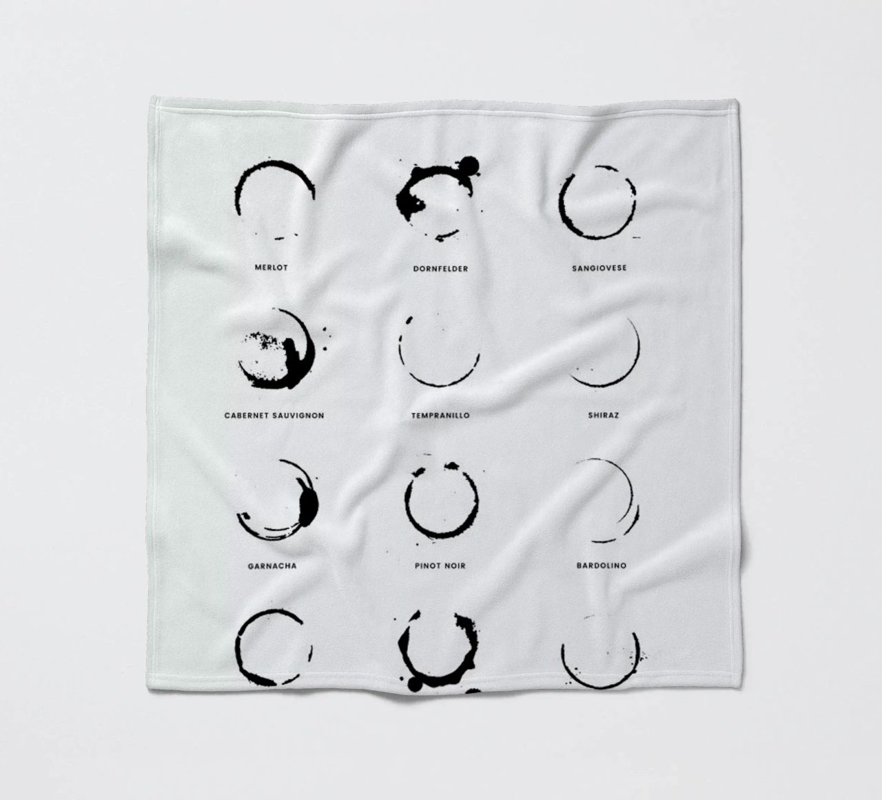 Wine Chart coperta in pile da daylight design studio