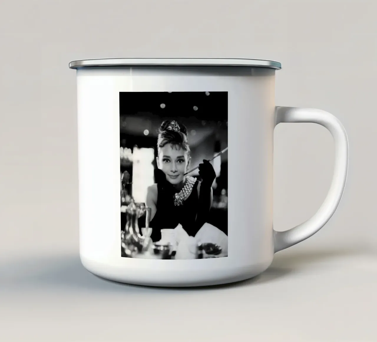 Colazione Audrey tazza in smalto da Lorraine Mooore