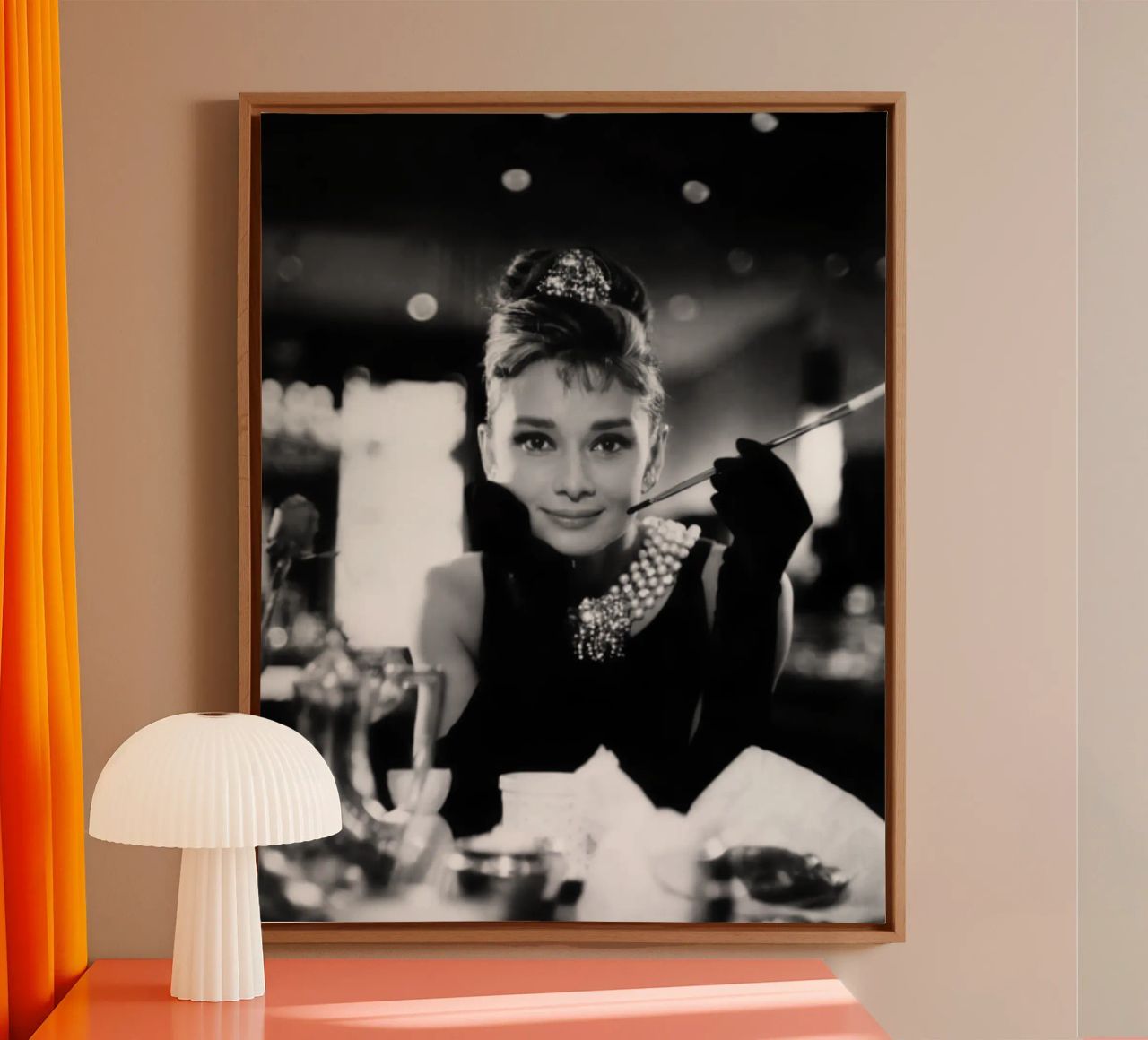 Audrey Frühstück Leinwand von Lorraine Mooore