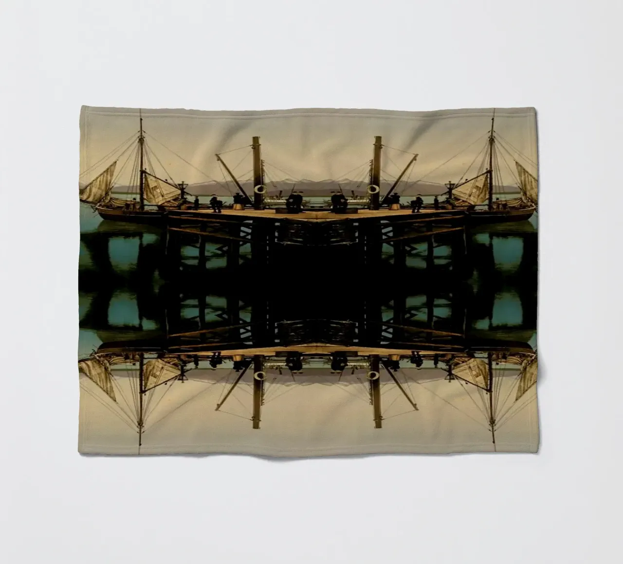 Ship Fleecedecke von The Gently Unfurling Sneak