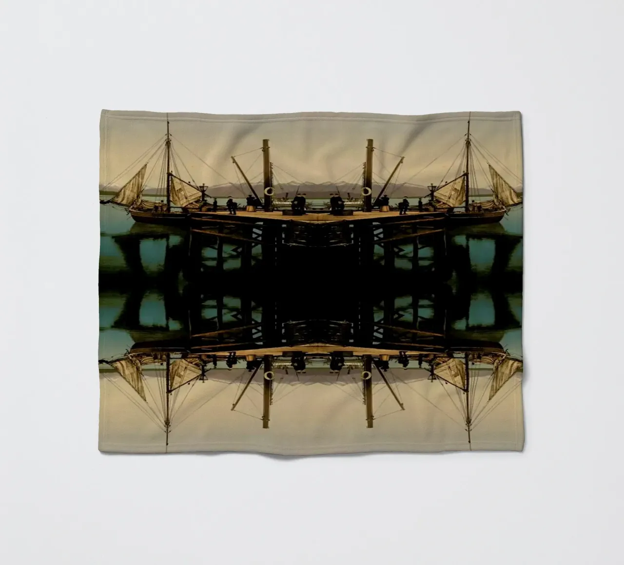 Ship Fleecedecke von The Gently Unfurling Sneak