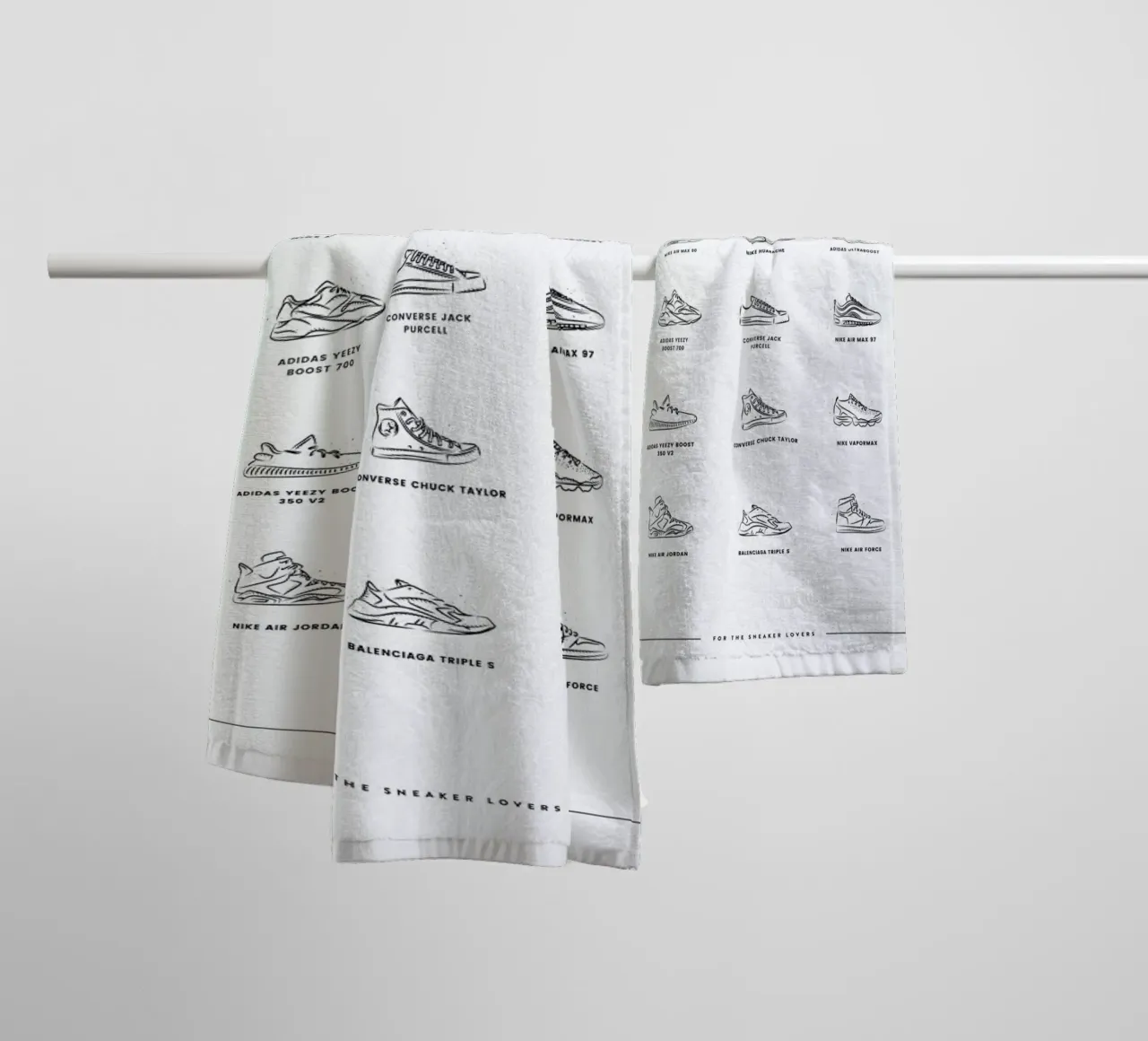 Sneaker Chart badhanddoek van daylight design studio