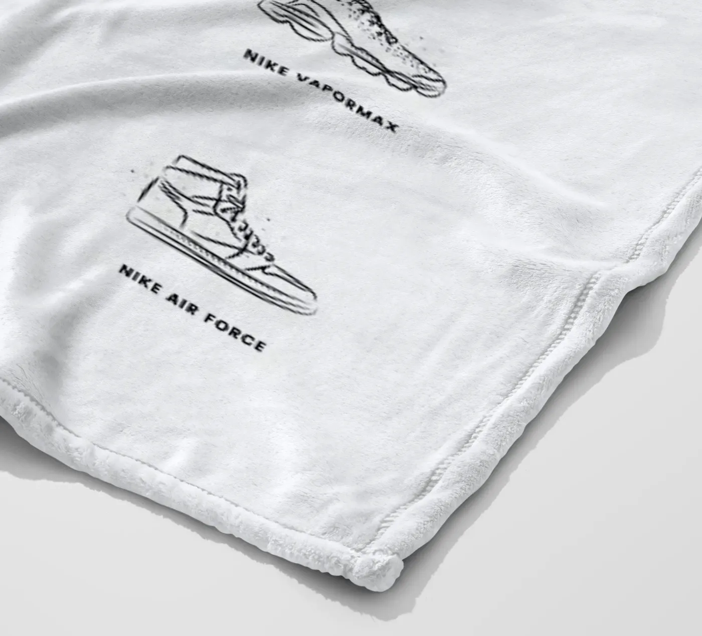 Sneaker Chart Fleecedecke von daylight design studio