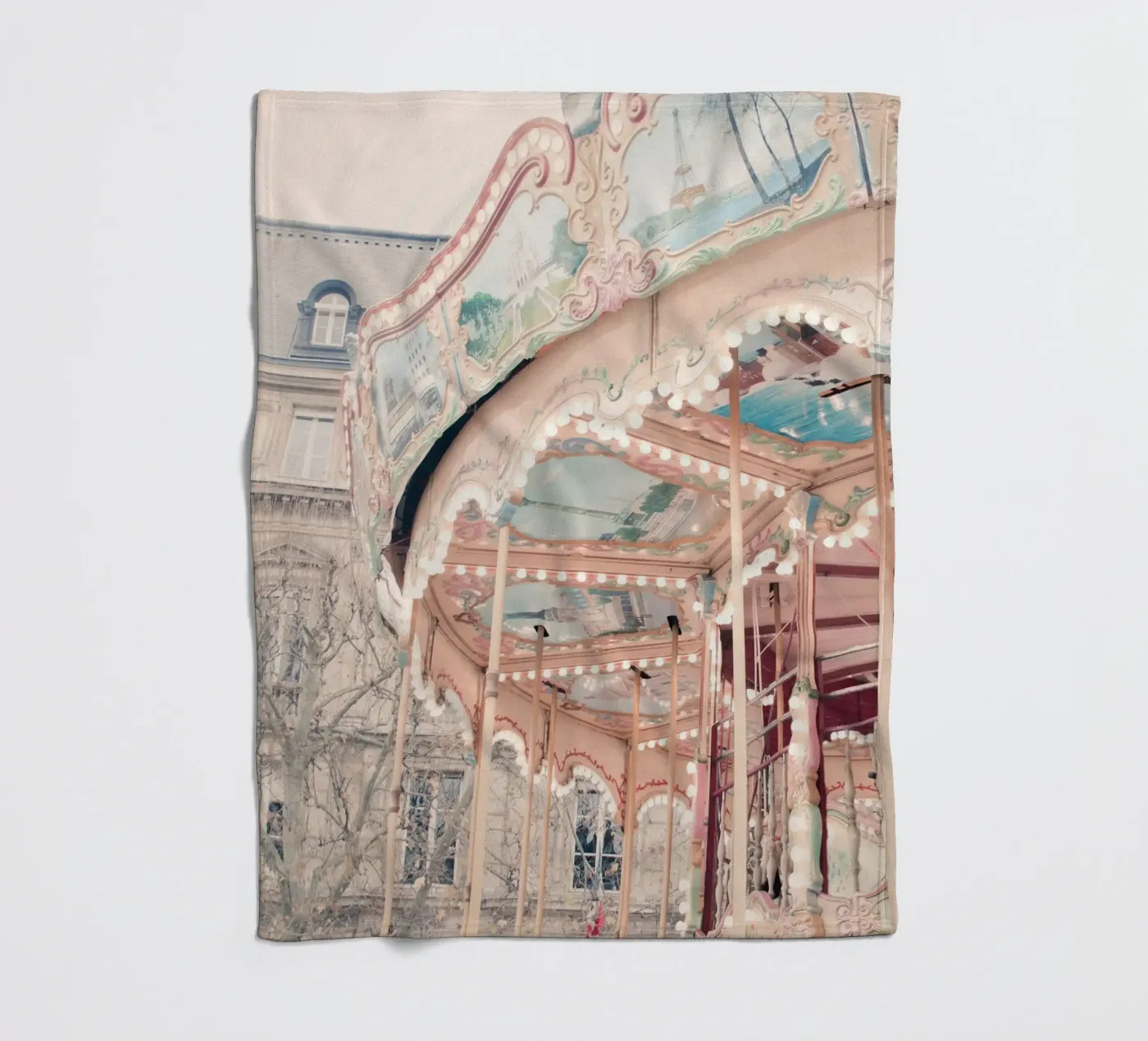 Paris Carousel fleecedeken van GraceDigitalArtCo