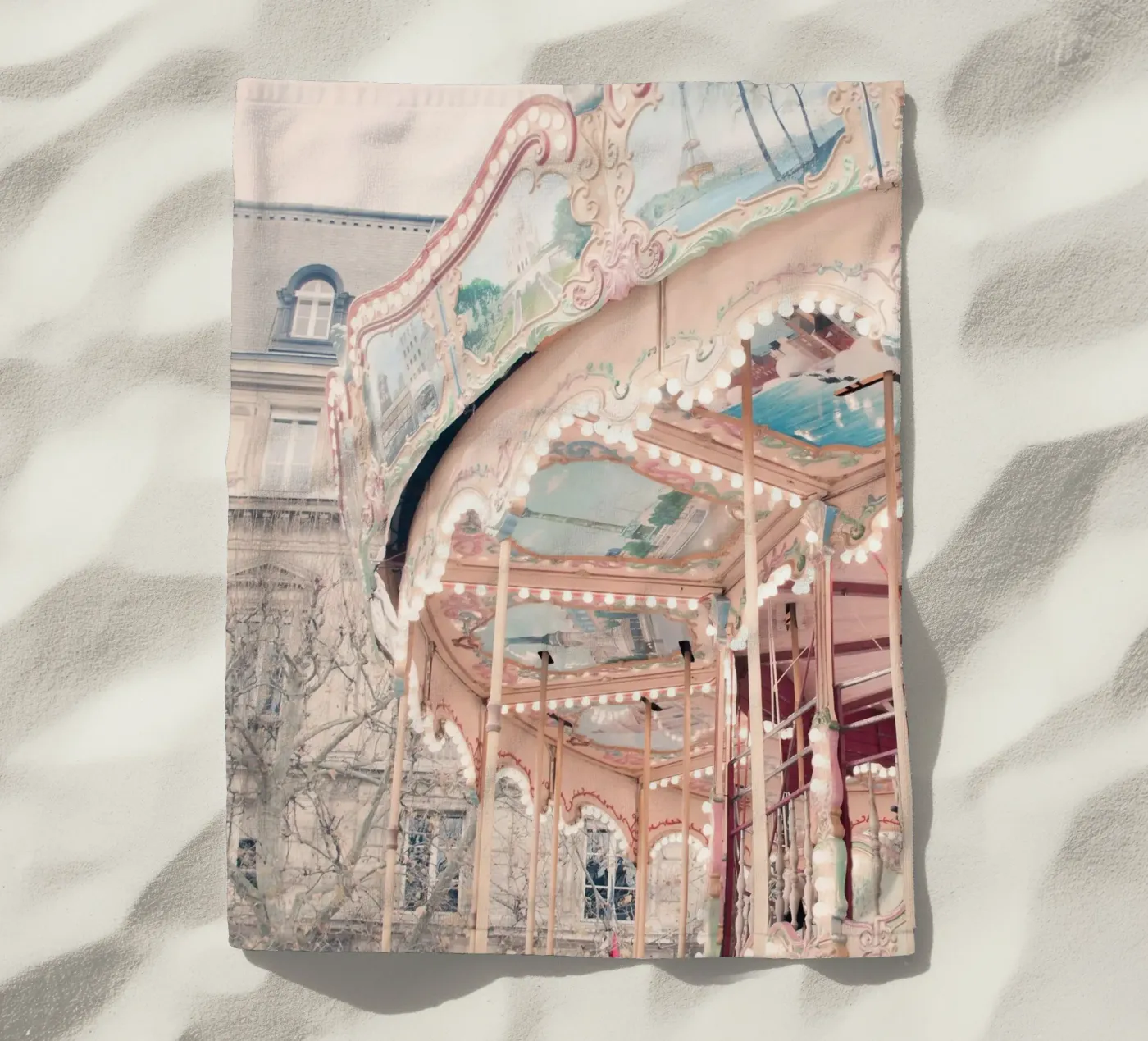 Paris Carousel telo mare da GraceDigitalArtCo