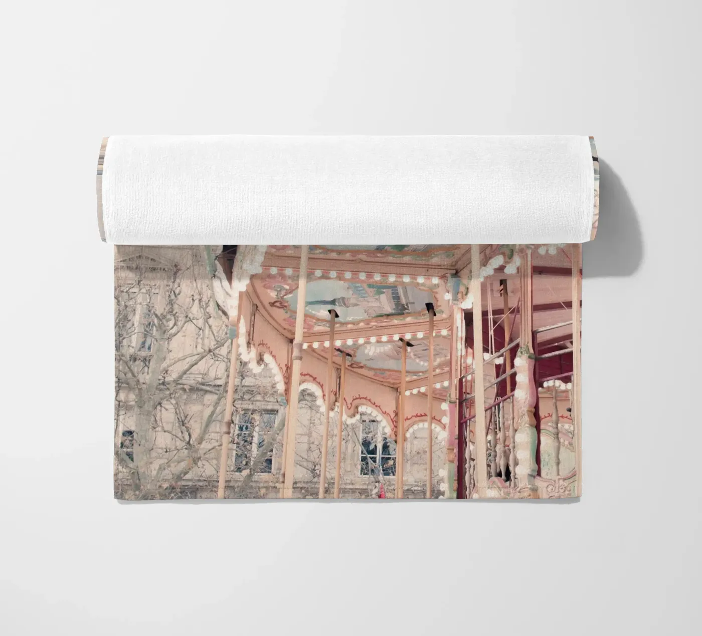 Paris Carousel telo mare da GraceDigitalArtCo