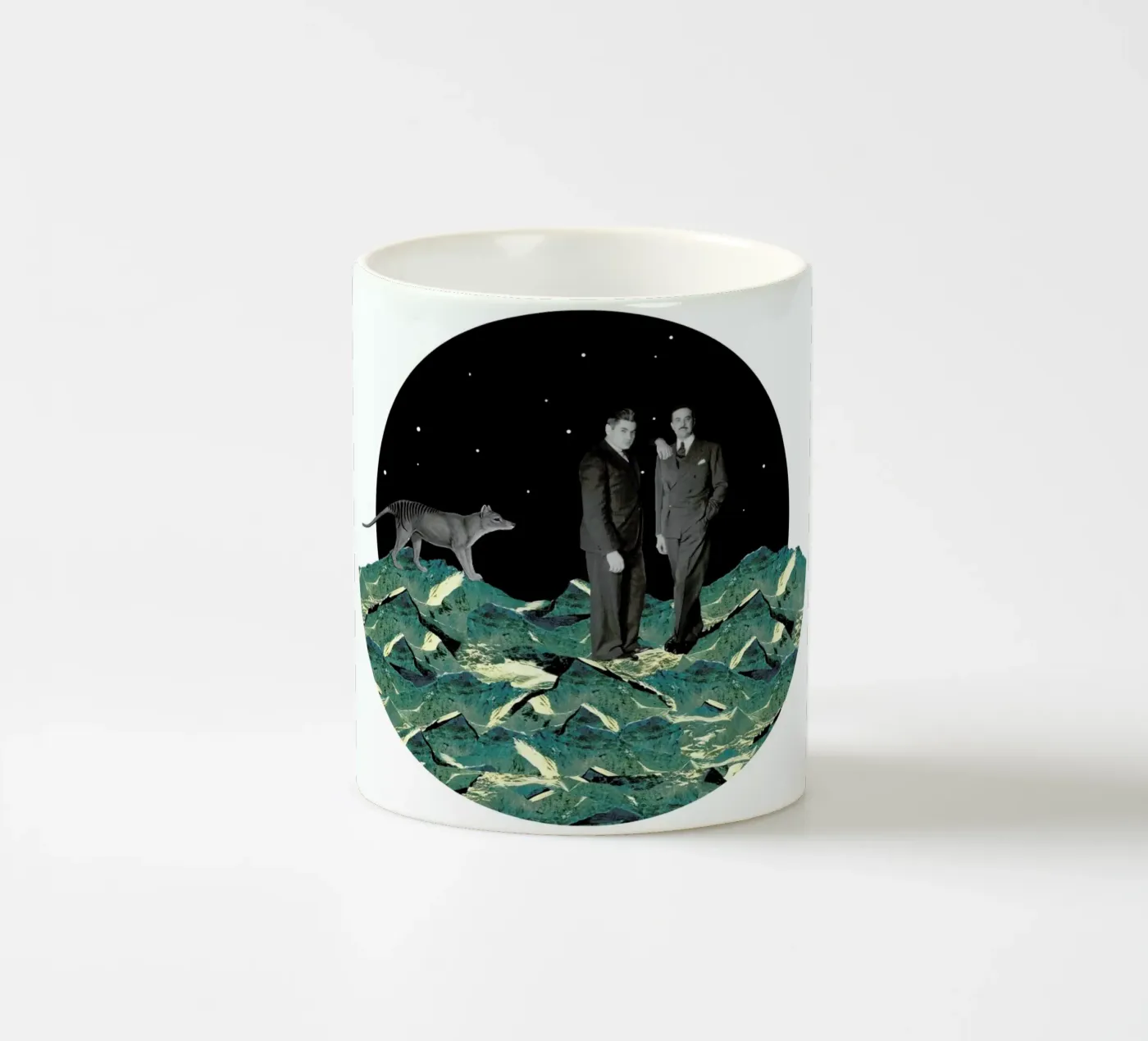 Space Keramik Tasse von The Gently Unfurling Sneak