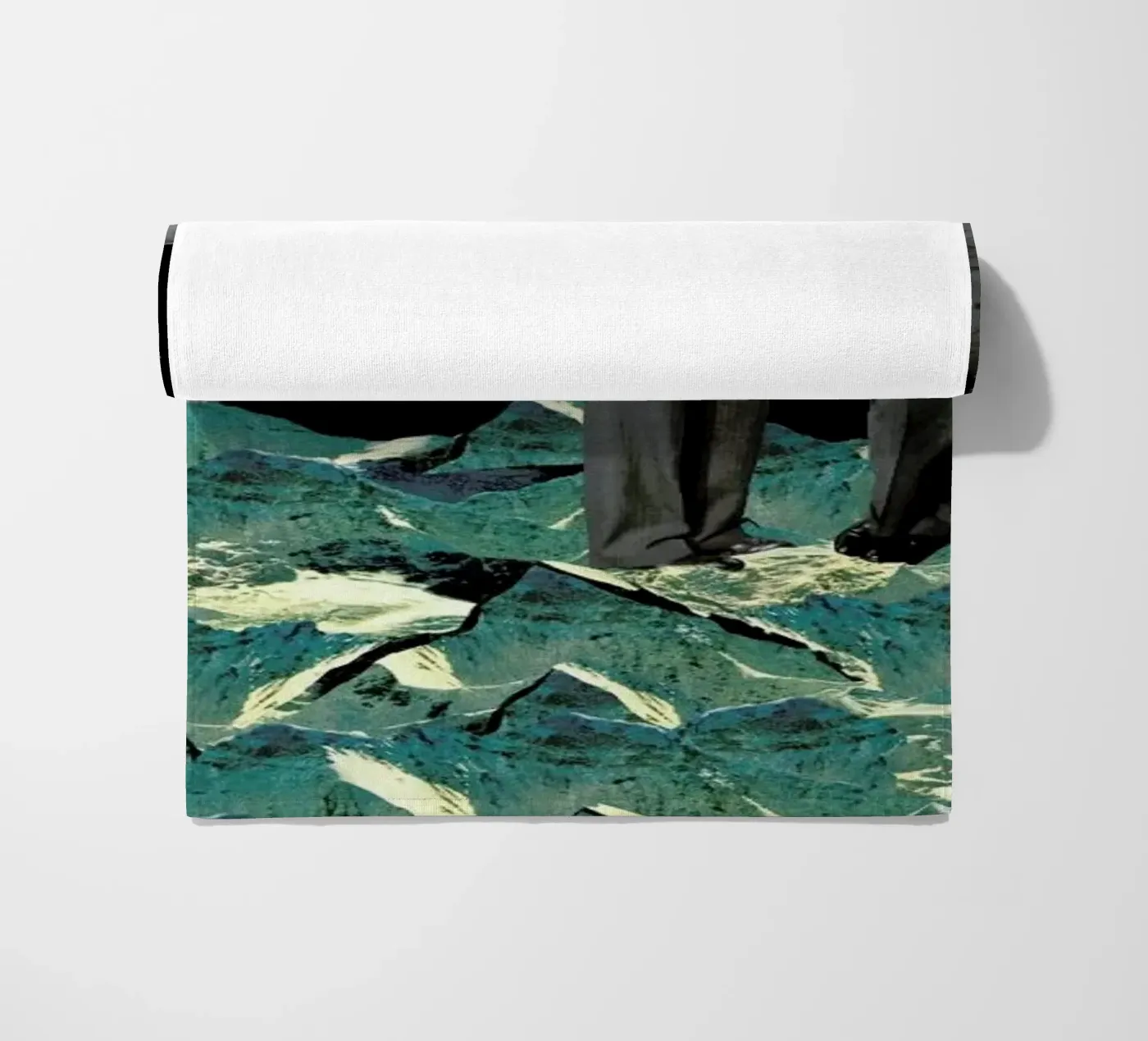 Space telo mare da The Gently Unfurling Sneak