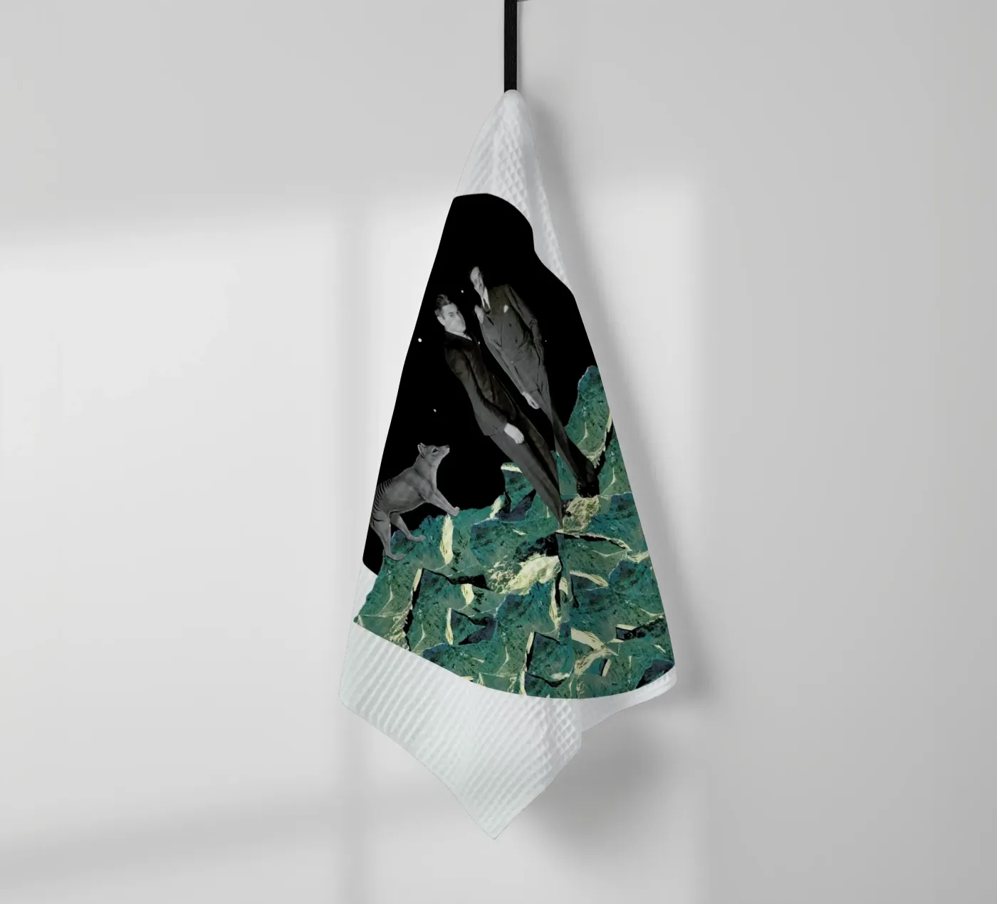 Space theedoek van The Gently Unfurling Sneak