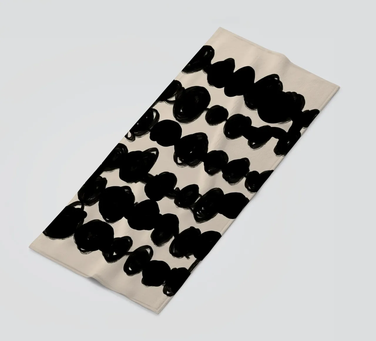 Linee ondulate nere astratte su beige telo mare da Melloi Art Print