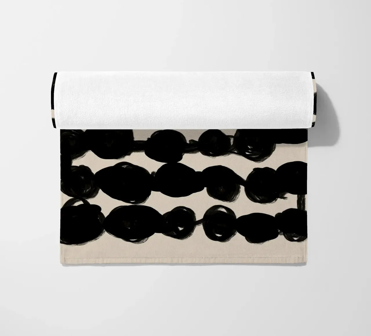 Linee ondulate nere astratte su beige telo mare da Melloi Art Print