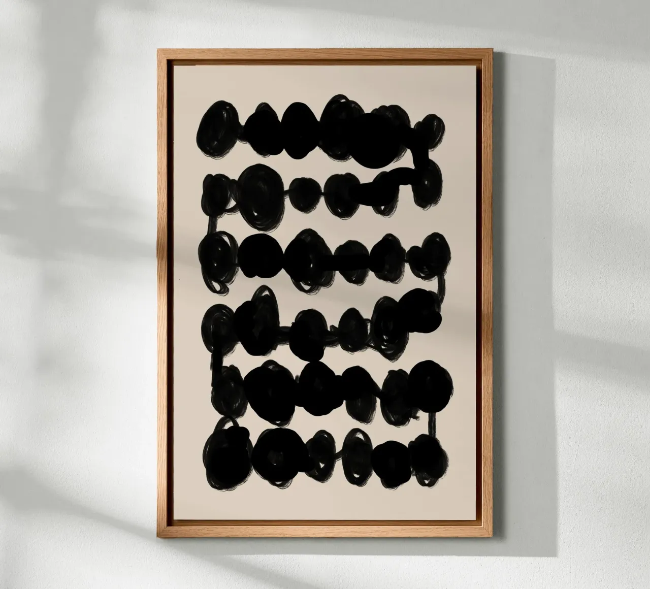 Linee ondulate nere astratte su beige tela con Cornice a cassetta da Melloi Art Print