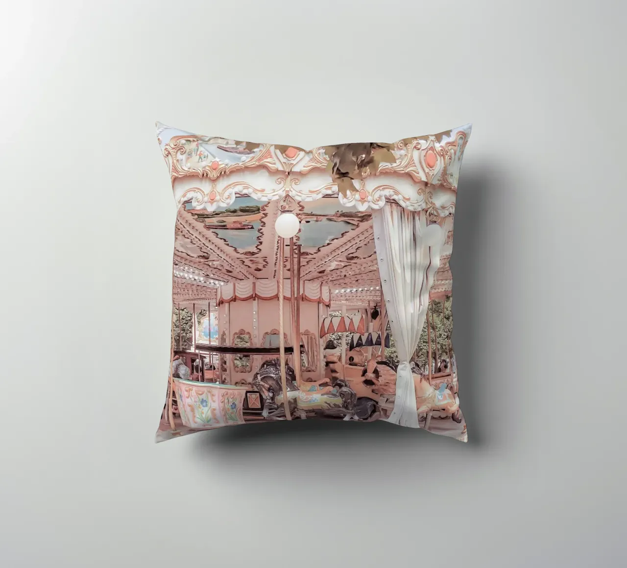 Paris Carousel in the Tuileries Garden cuscino da GraceDigitalArtCo