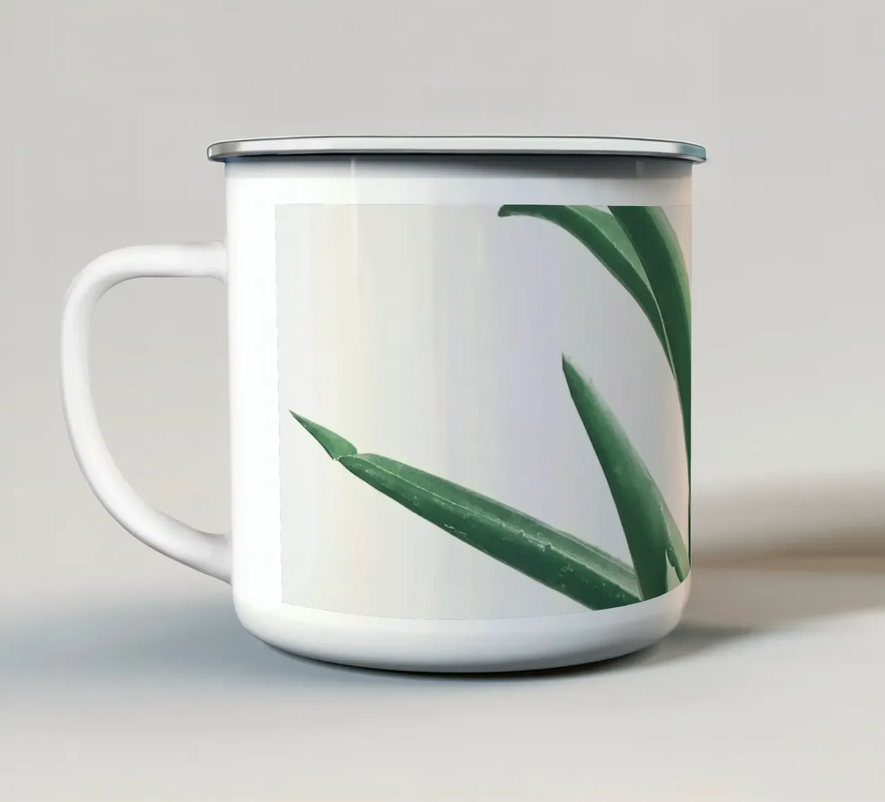 Foglie tazza in smalto da Cassia Beck Photography