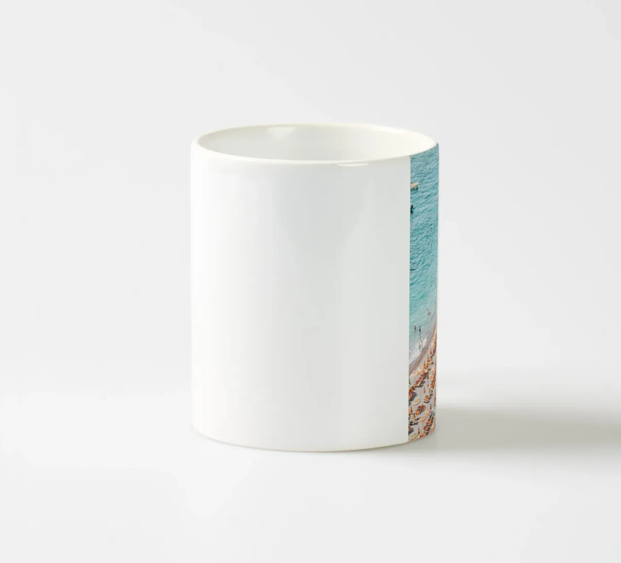 Positano Colourful Beach Scene tazza in ceramica da GraceDigitalArtCo