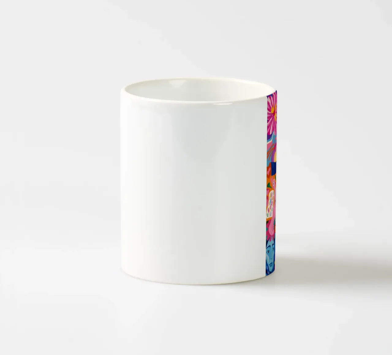 Fantastica sfilata in maschera tazza in ceramica da Chroma Haven