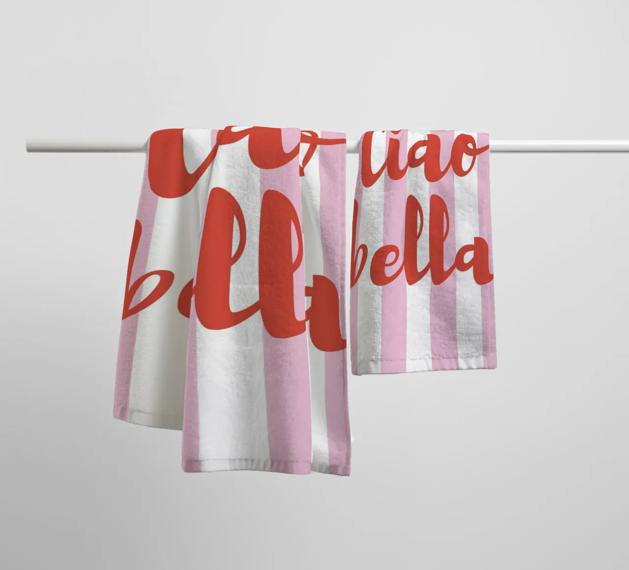 Ciao Bella Zitat Druck - Rosa und weiße Streifen Handtuch von pdigitalprints