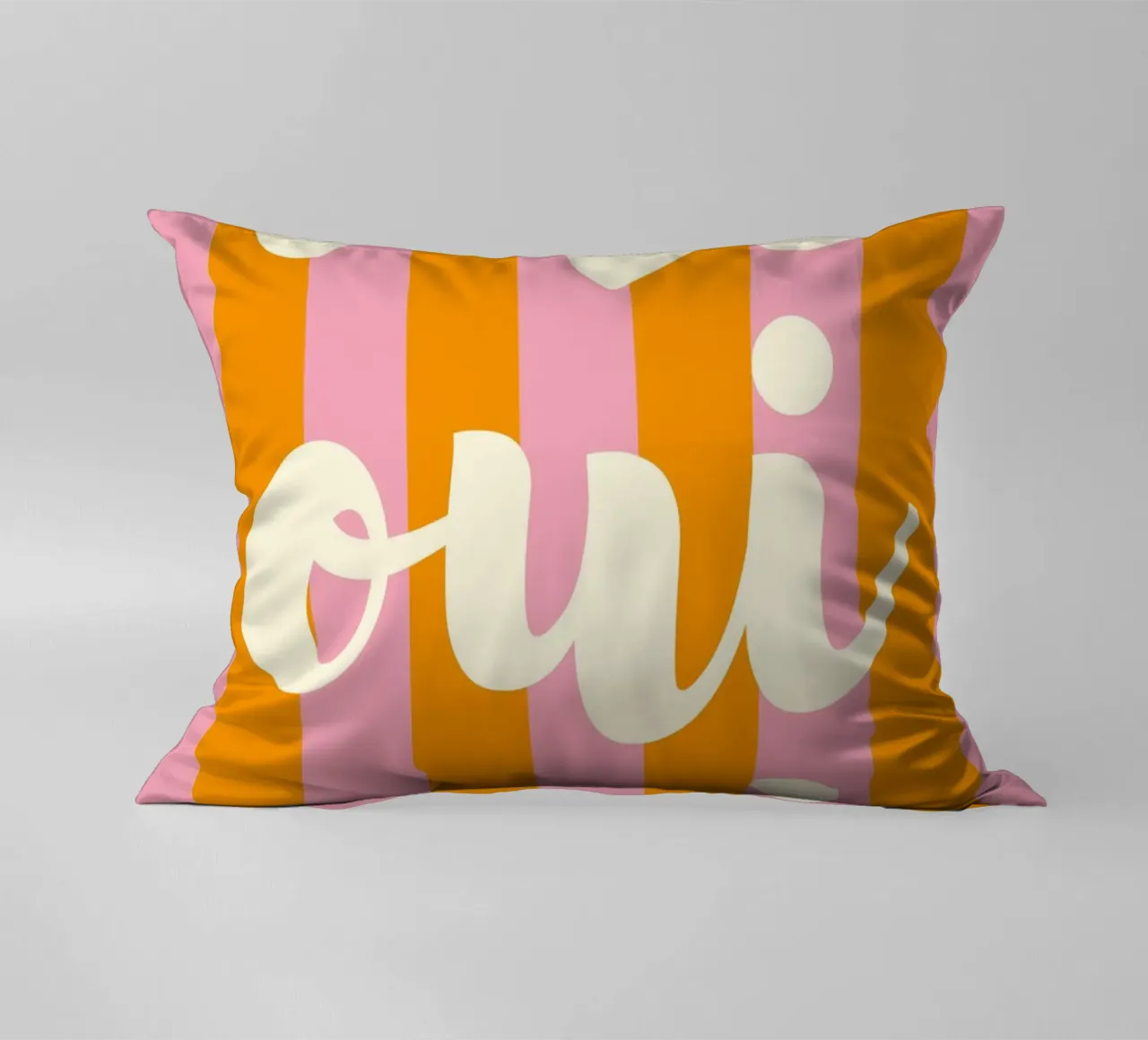 Oui Oui Oui French Quote Art - Retro a righe rosa e arancione cuscino da pdigitalprints