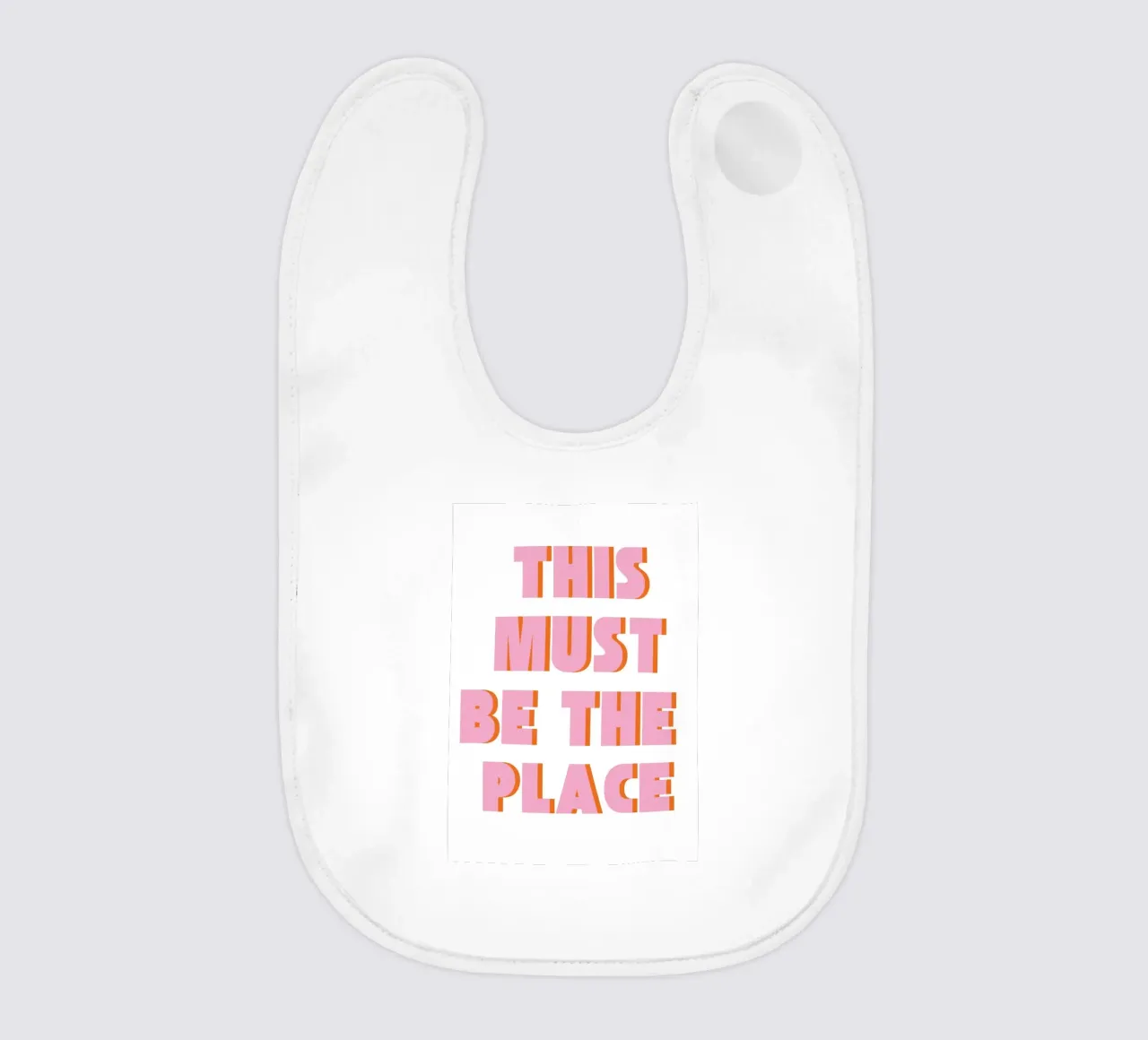Tipografia retrò "This Must Be The Place" in rosa e arancione bavaglino da pdigitalprints