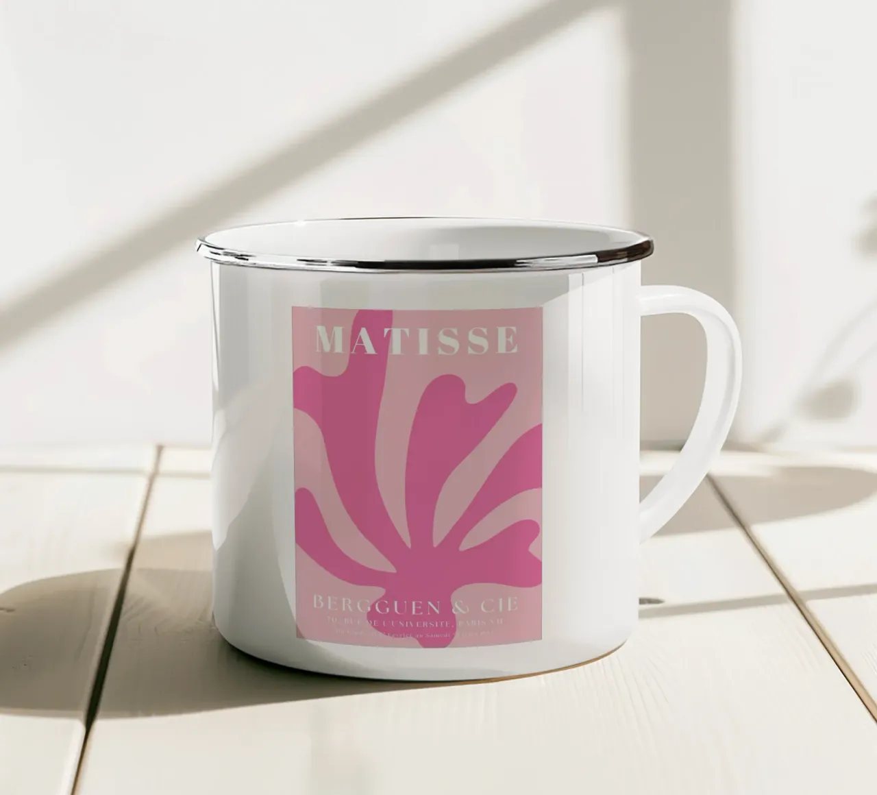 Mostra di design astratto botanico rosa di ispirazione matissiana tazza in smalto da pdigitalprints