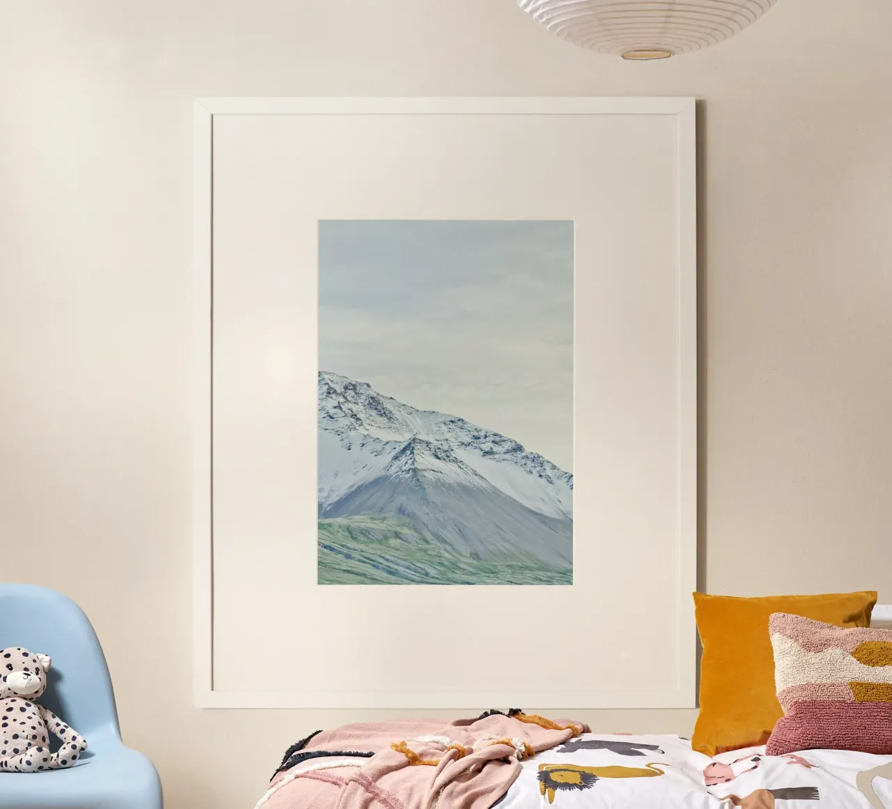 Montagna innevata in Islanda. carta hahnemühle da KISSA STUDIO