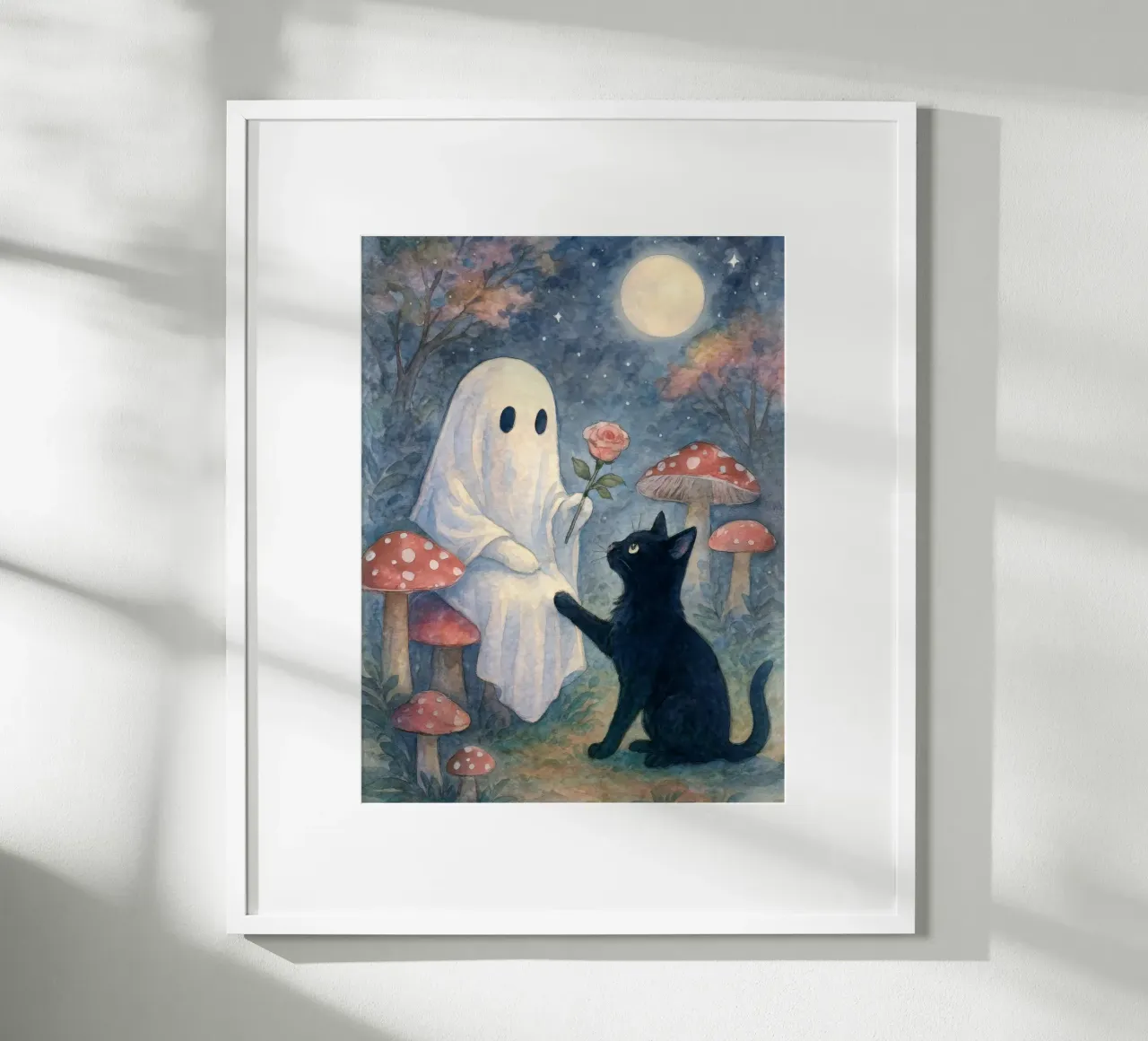 Fantôme et chat noir dans une forêt de champignons Halloween effrayant et mignon poster avec cadre en bois de Gentle Echoes Art