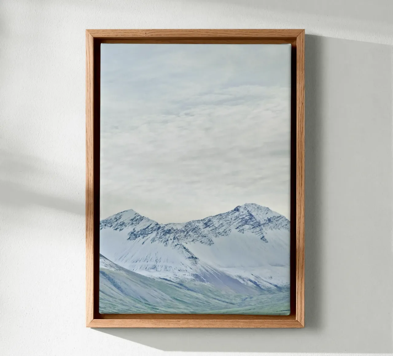 Sneeuwberg in IJsland canvas met Baklijst van KISSA STUDIO