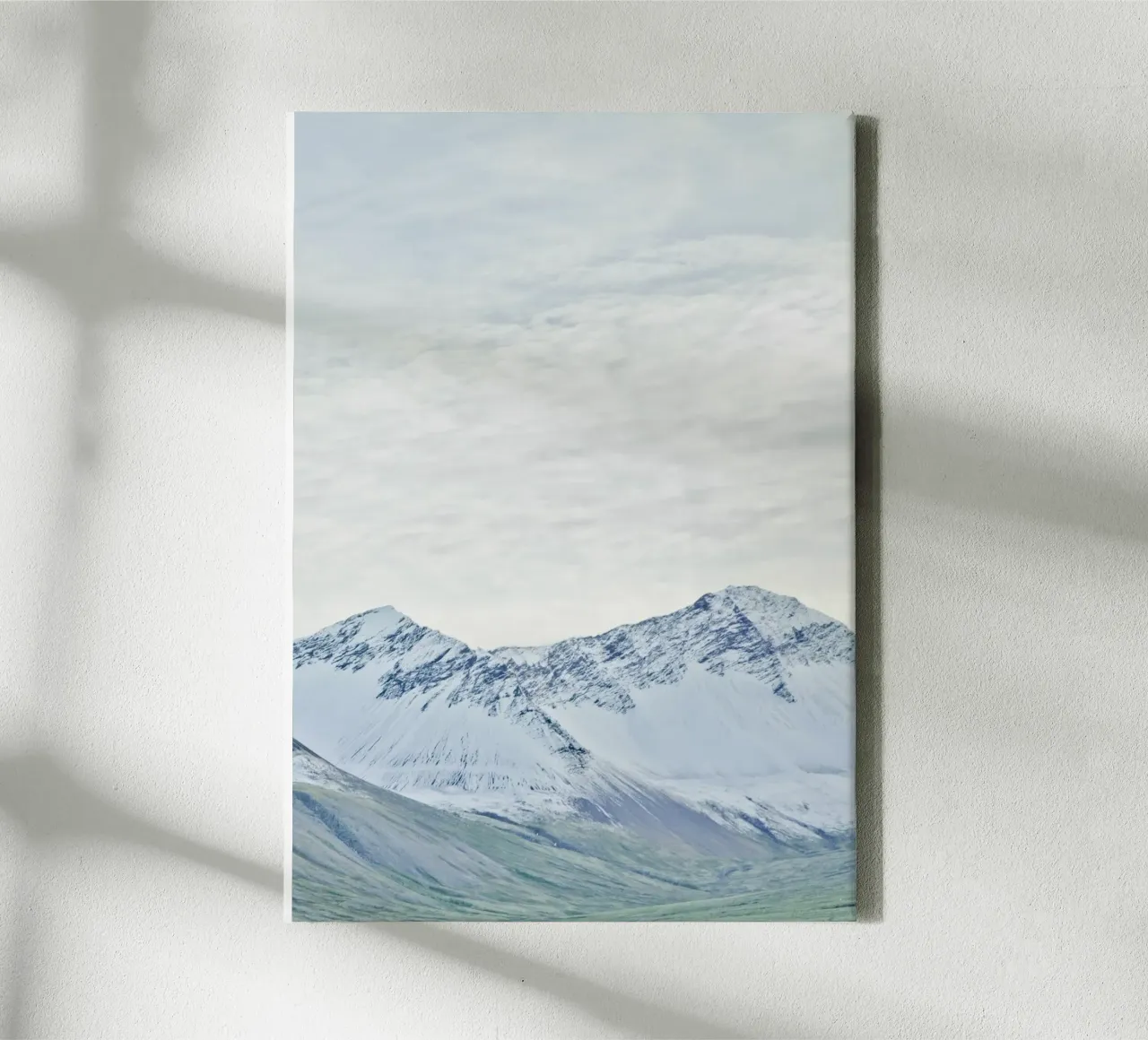 Sneeuwberg in IJsland canvas met Baklijst van KISSA STUDIO