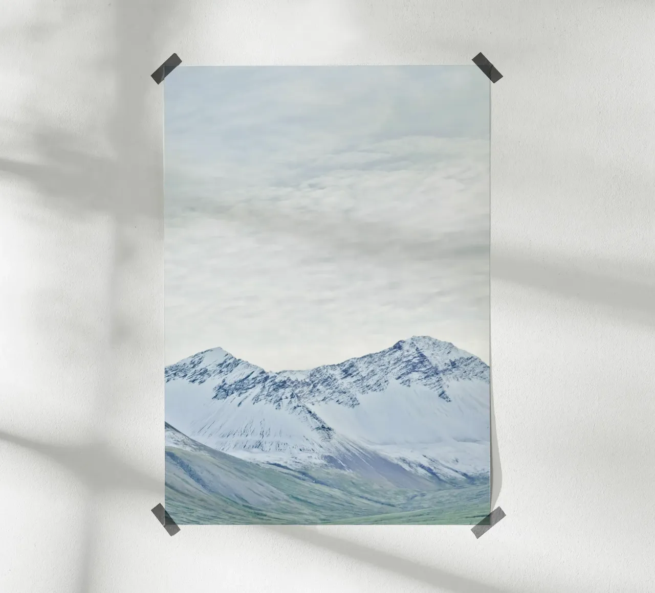 Montagna innevata in Islanda carta hahnemühle da KISSA STUDIO