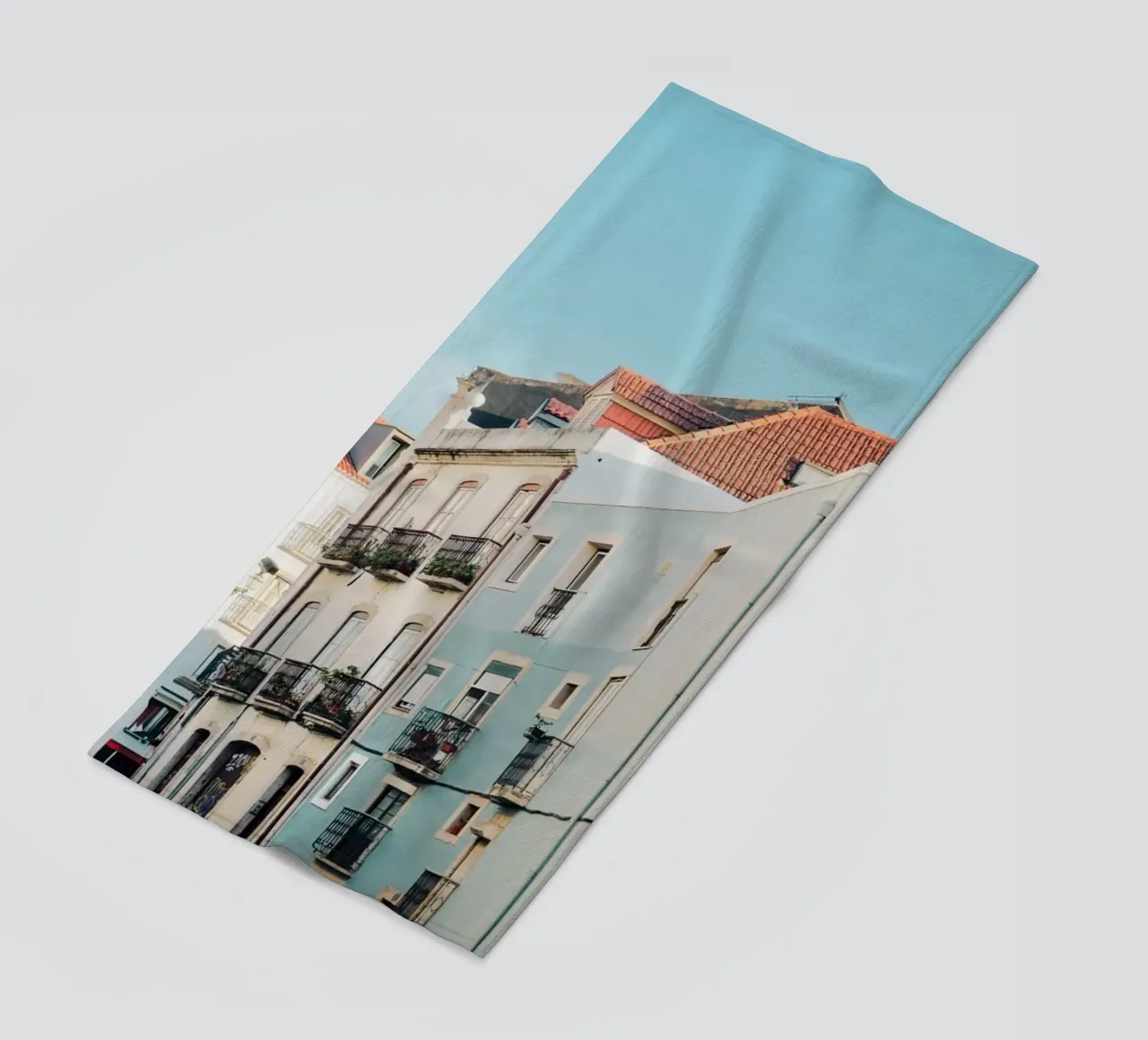 Paesaggio urbano a Lisbona telo mare da KISSA STUDIO