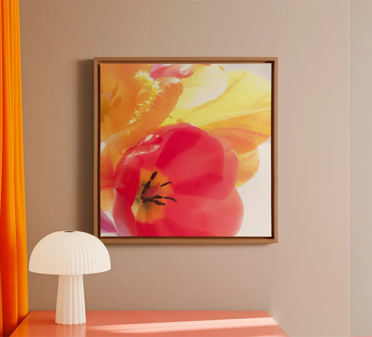 Tulipani macro tela con Cornice a cassetta da PhotoVibe Decor