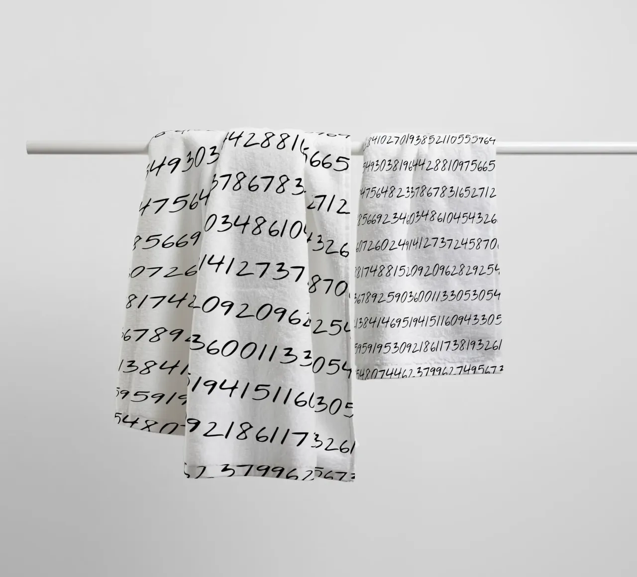 Pi - The circle number towel by lorbass