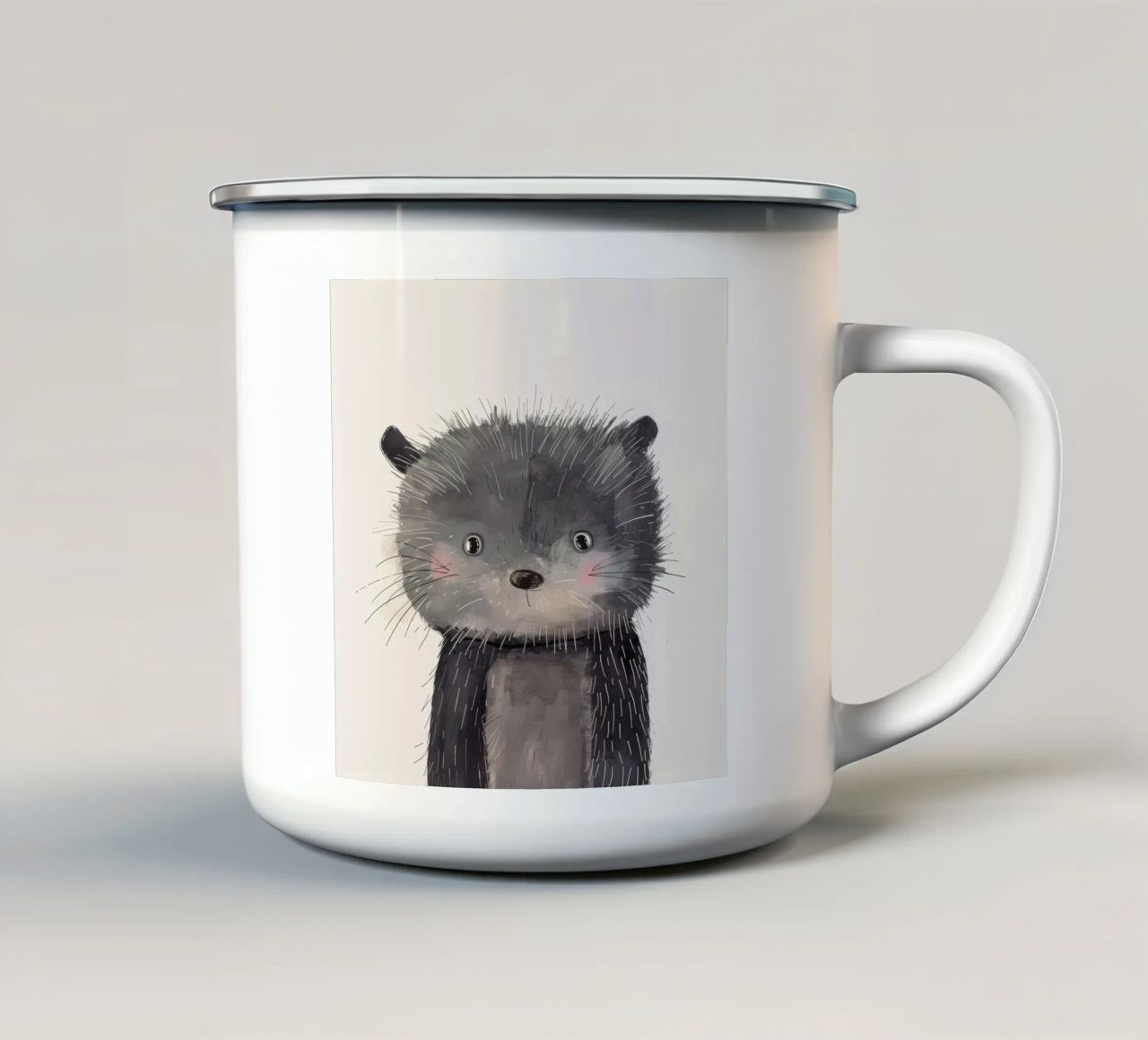 Illustrazione stilizzata di un gatto grigio peloso tazza in smalto da DesignDoodle