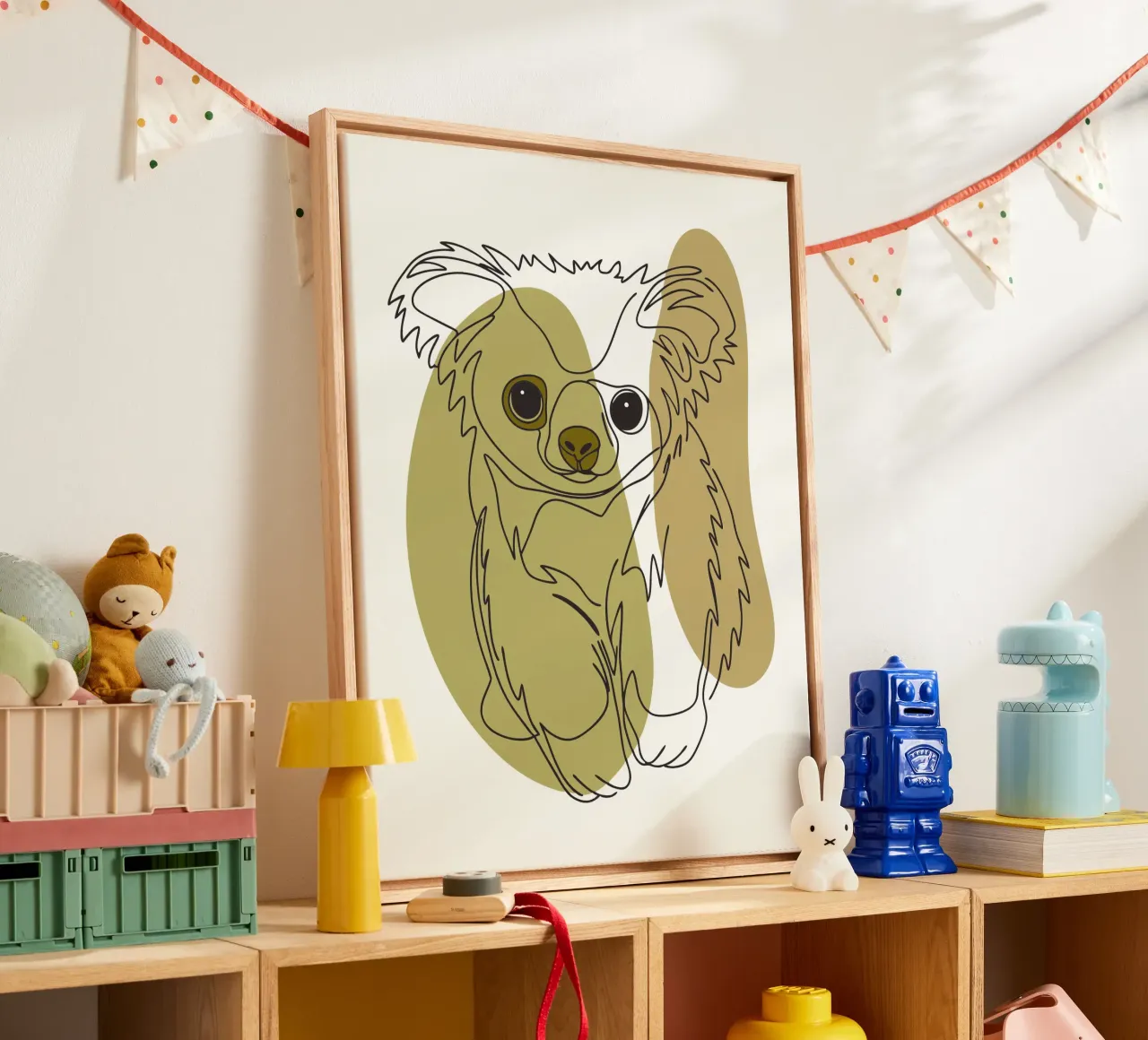 Bärenjunges Leinwand mit Schattenfugenrahmen von RELAXING TOUCH
