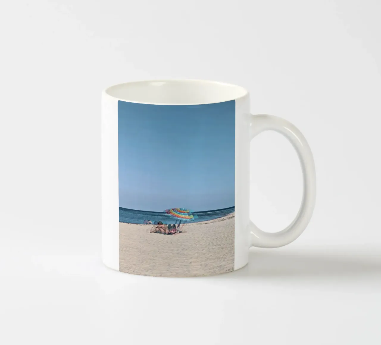 Giornata da sogno in spiaggia sull'isola di Armona tazza in ceramica da Hecate Pim Designs