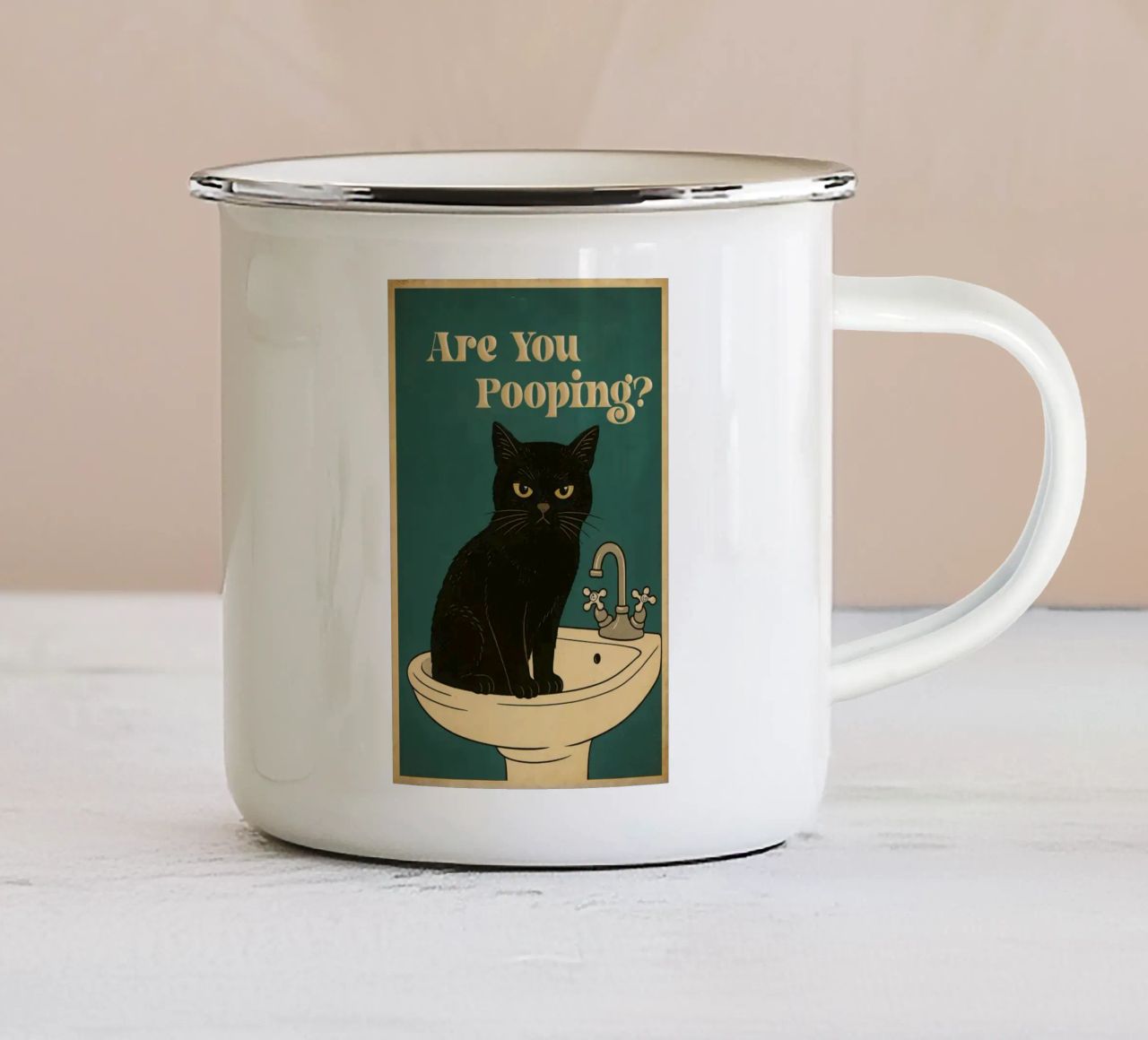 Gatto da bagno - Stai facendo la cacca? tazza in smalto da Alfred Funny