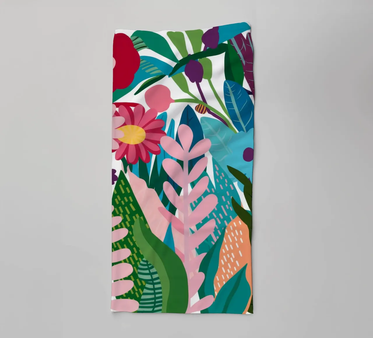 Tiered Jungle Fantasy towel by Paez Harmony