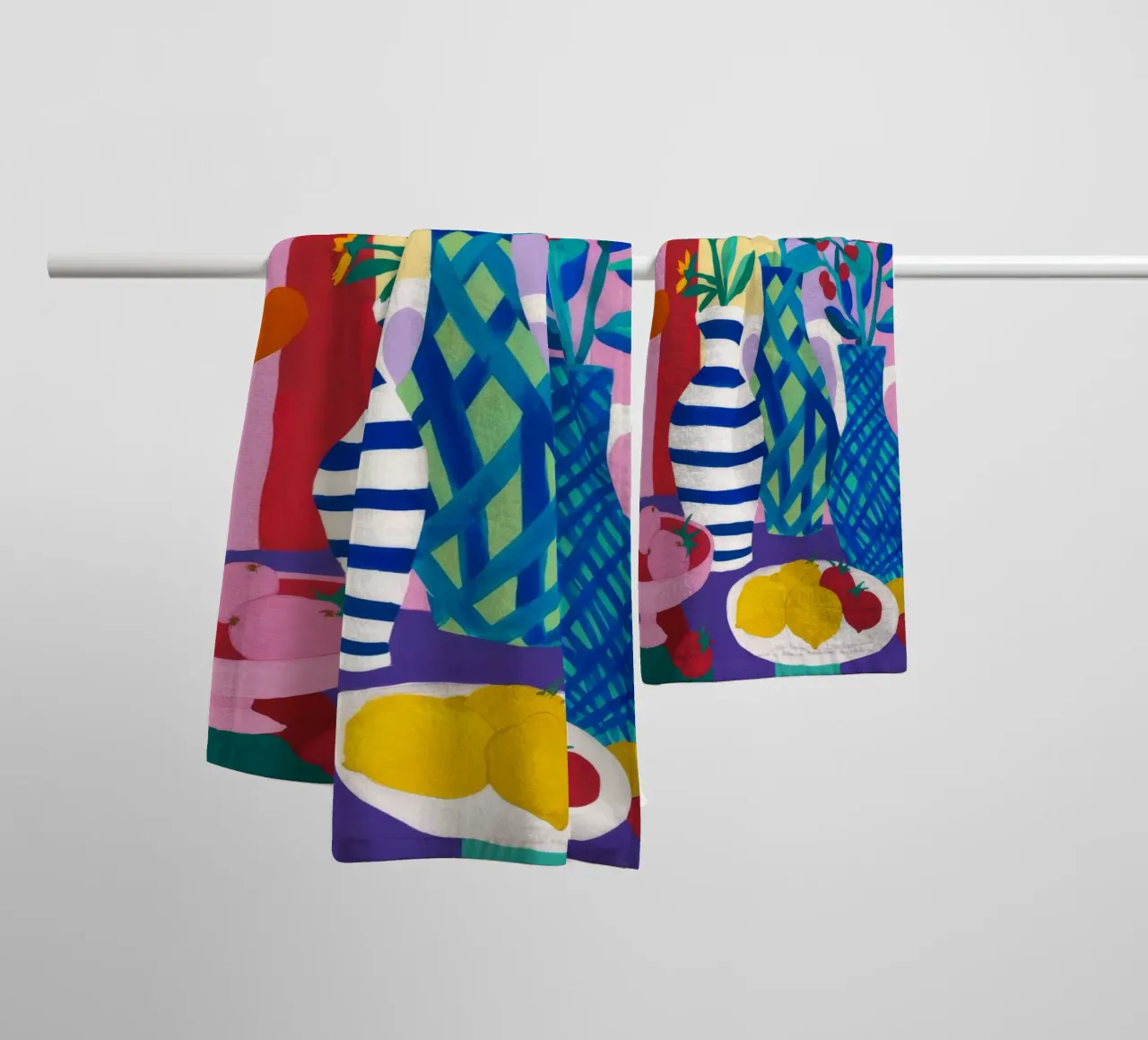 Vaso blu in fiore asciugamano da bagno da Haven Mirage