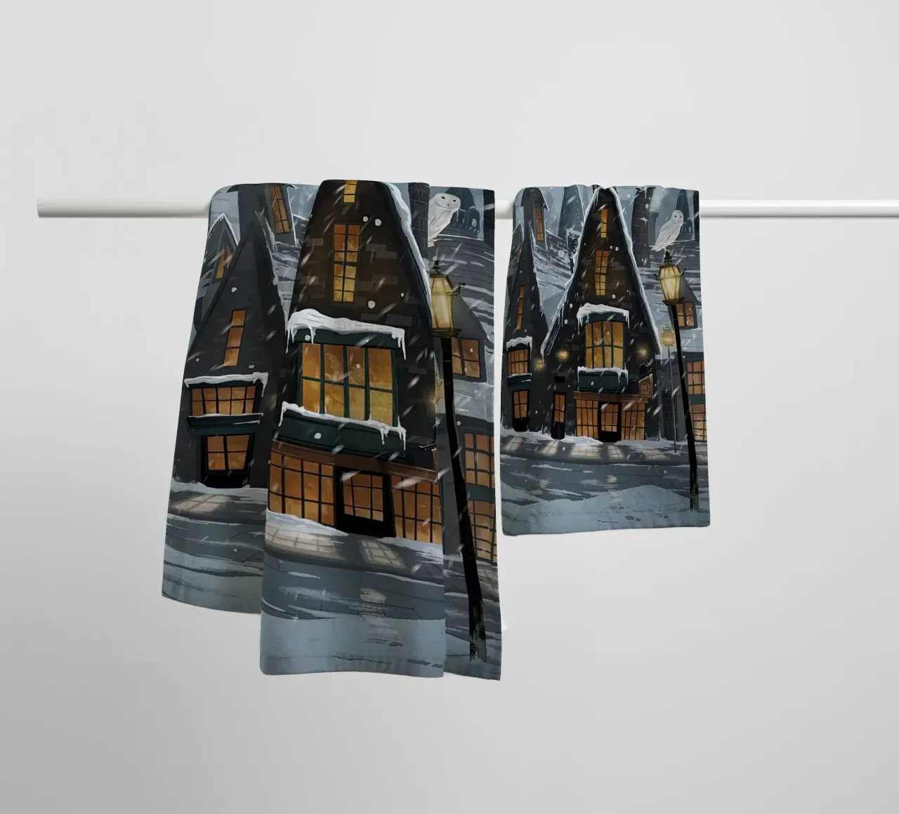 Provate la magia di HogsMeade asciugamano da bagno da Alice Slatera