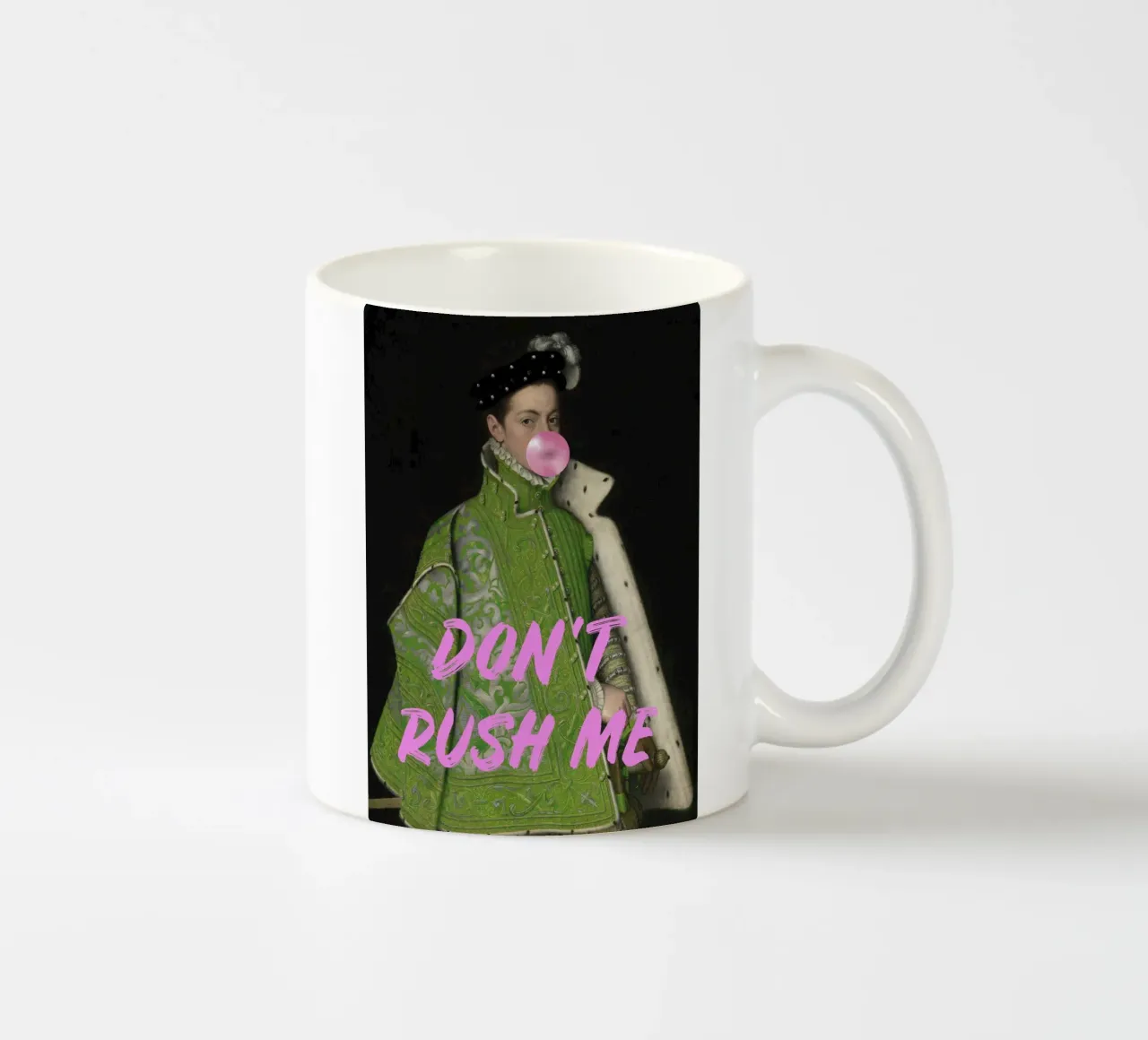 Don't Rush Me - Man in Green Coat tazza in ceramica da GraceDigitalArtCo