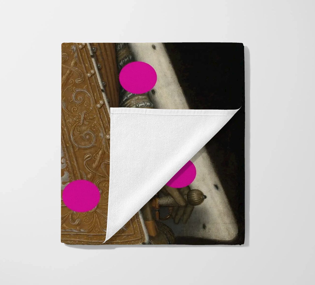 Man with Pink Dots telo mare da GraceDigitalArtCo